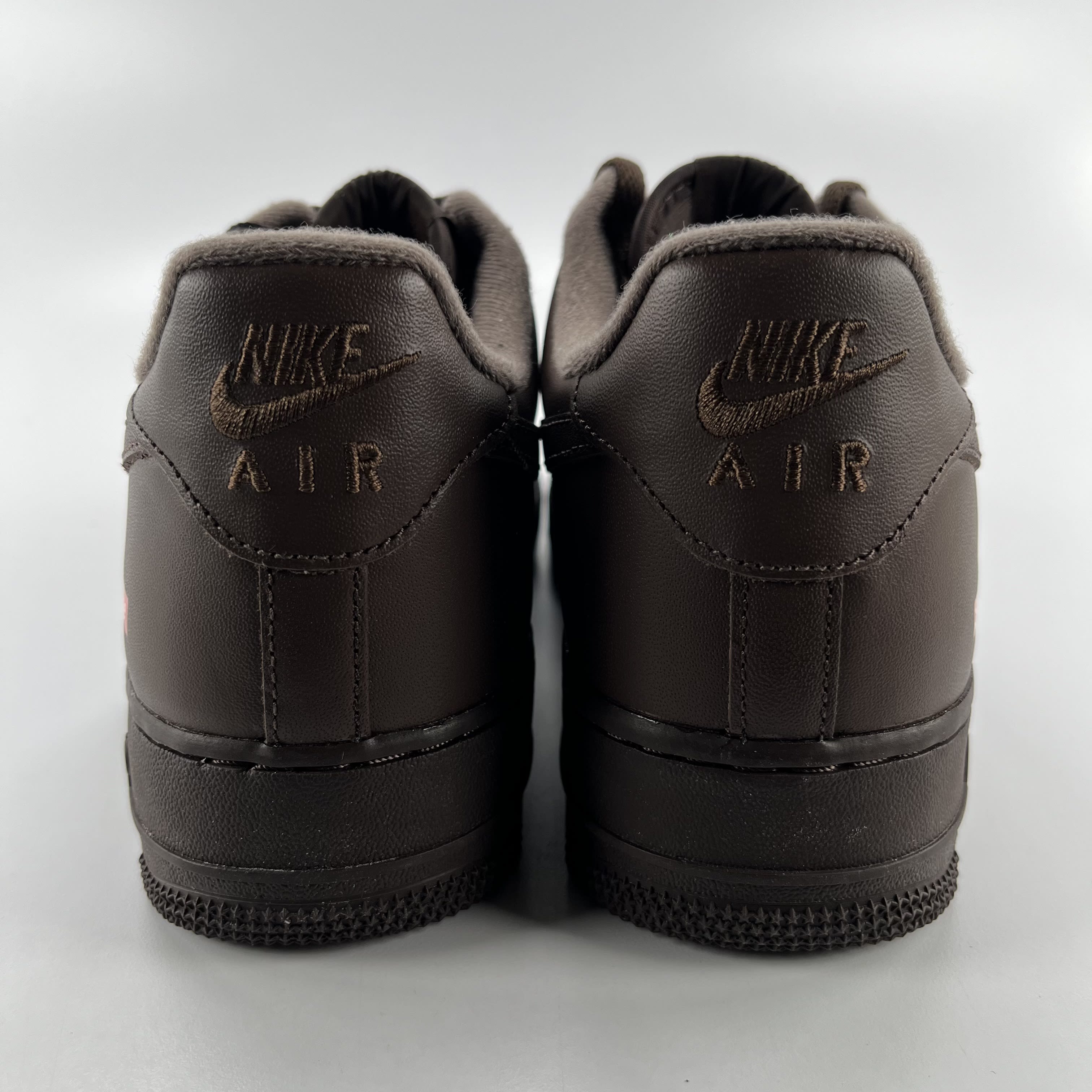 392763 Nike Air Force 1 Low Supreme Baroque Brown
