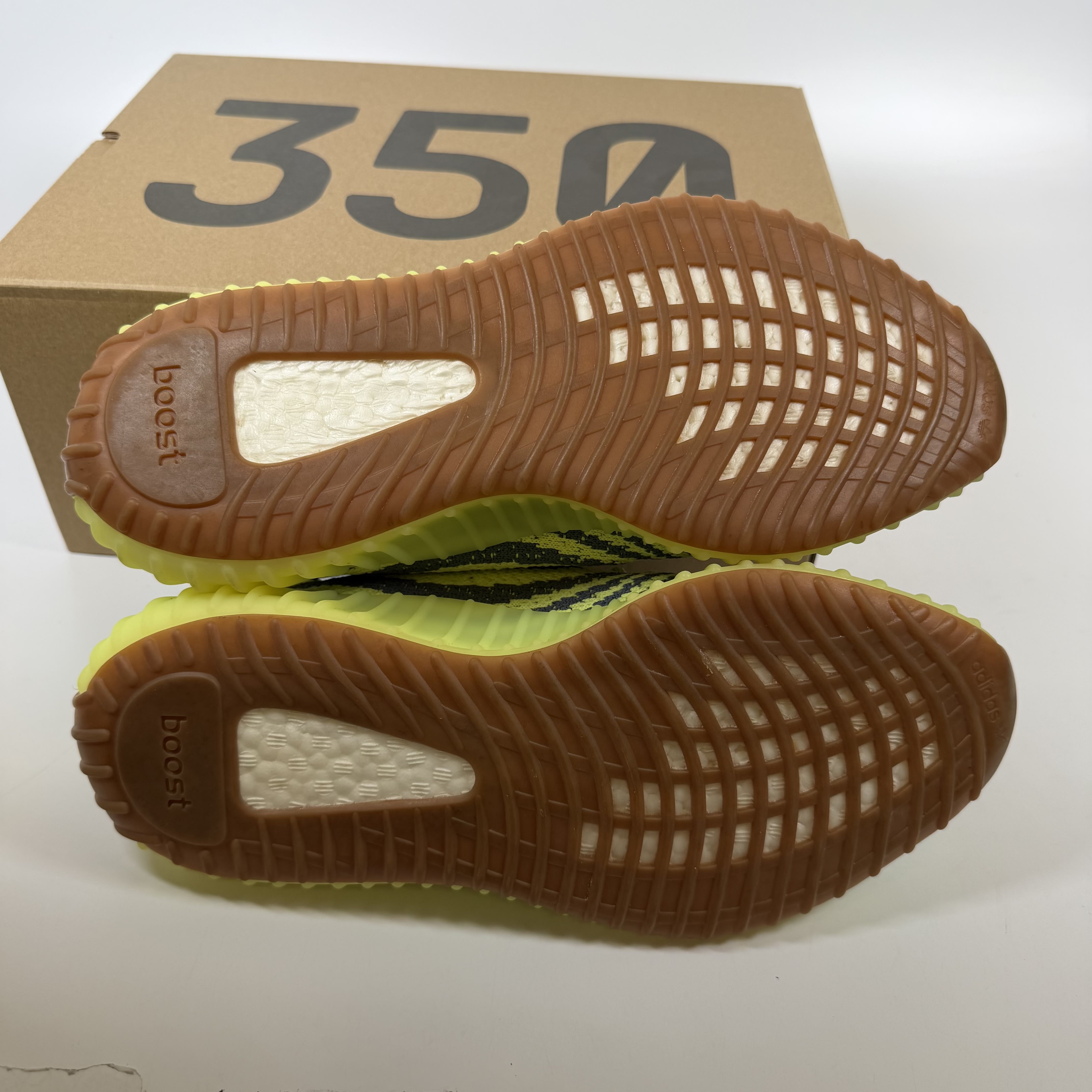 SP7481 adidas Yeezy Boost 350 V2 Semi Frozen Yellow