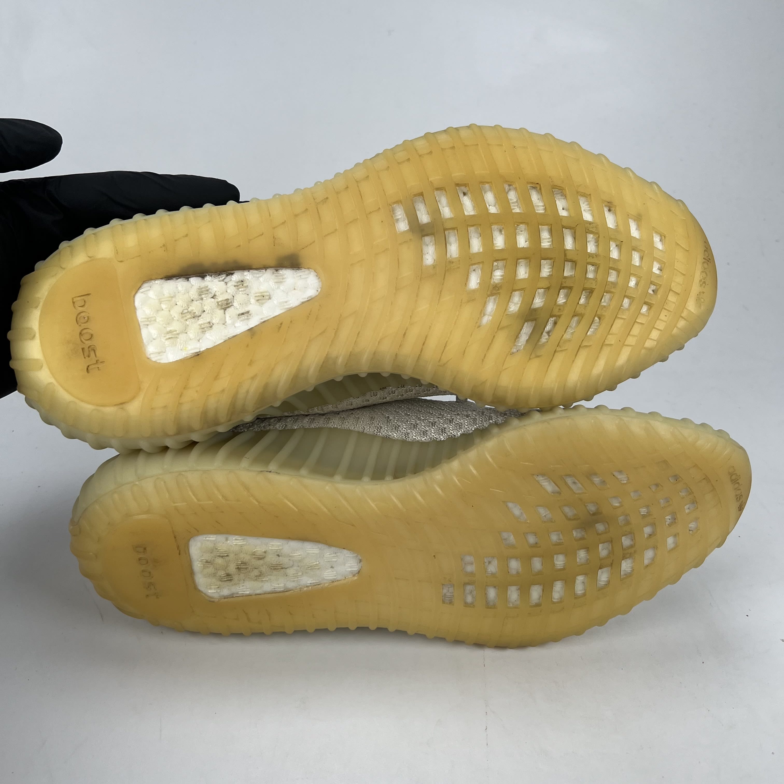 SP3754 adidas Yeezy Boost 350 V2 Light