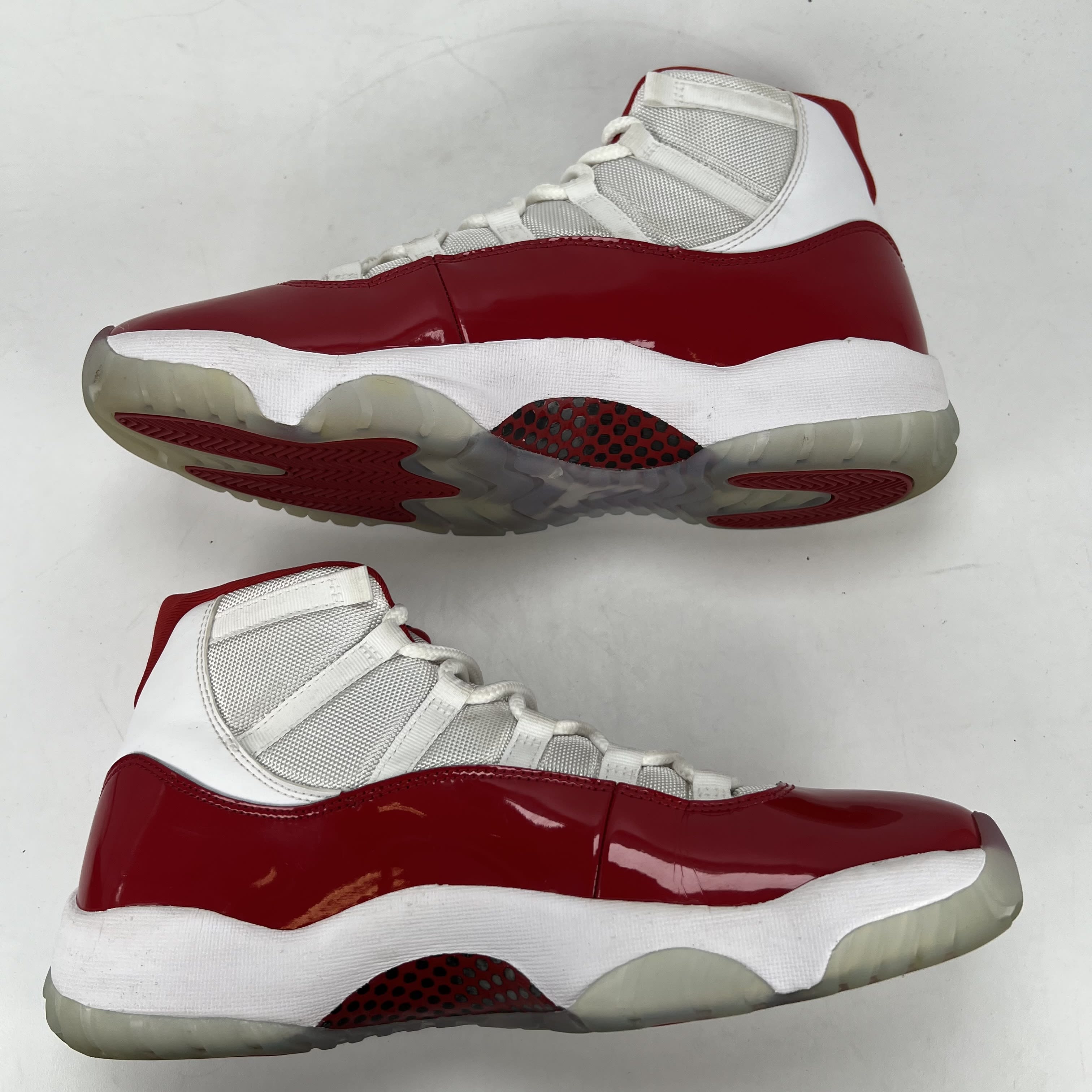 SP4852 Jordan 11 Retro Cherry (2022)