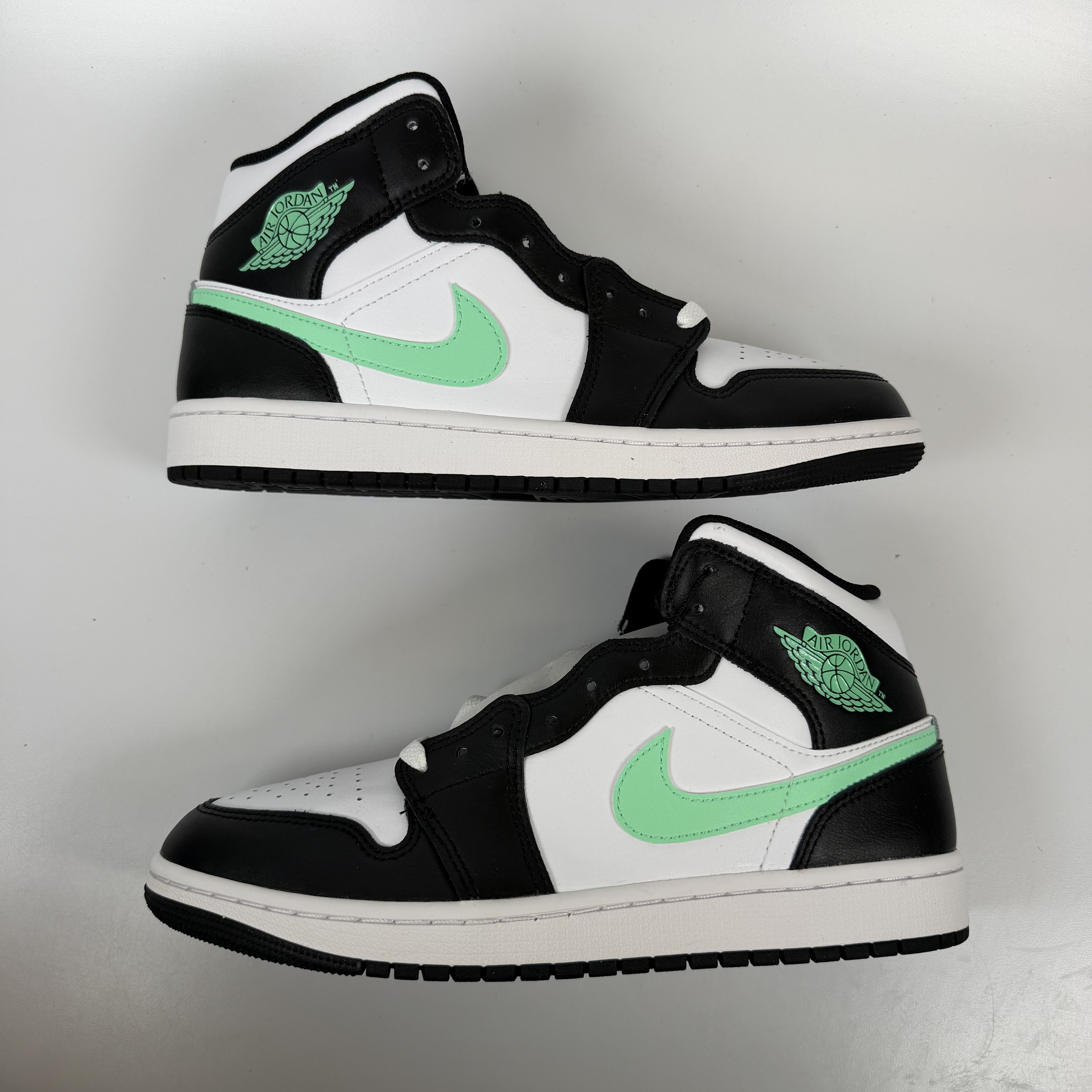 SP7458 Jordan 1 Mid Green Glow