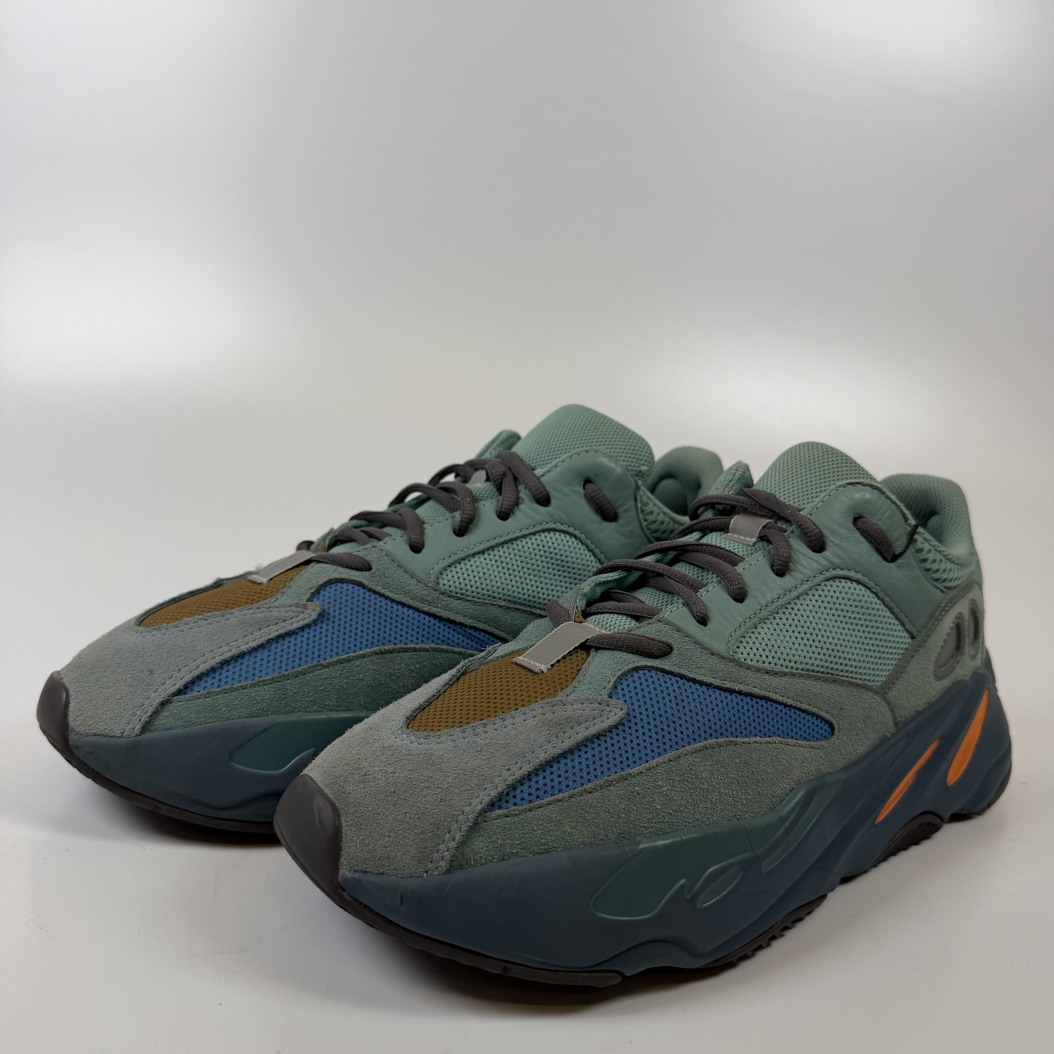 SP7109 adidas Yeezy Boost 700 Faded Azure