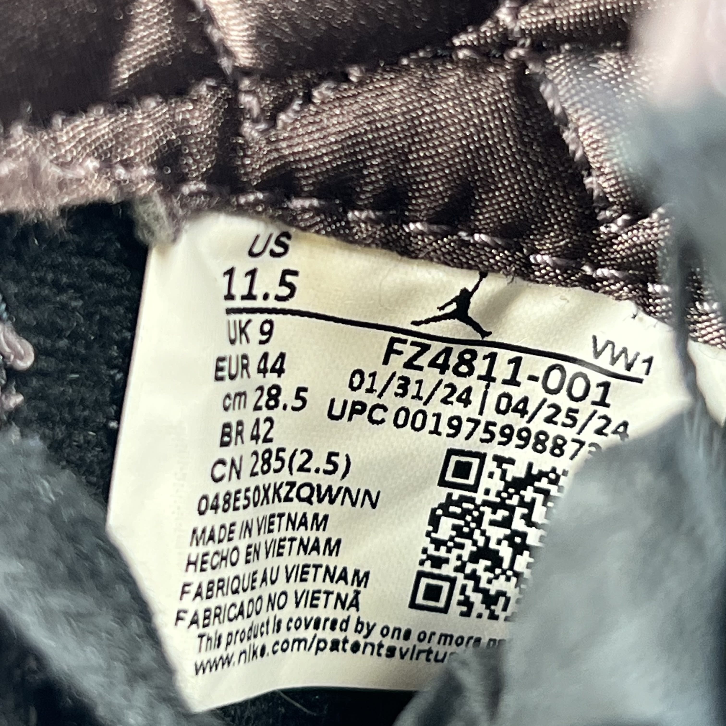 SP4080 Jordan 3 Retro OG SP A Ma Maniére While You Were Sleeping (Women's)