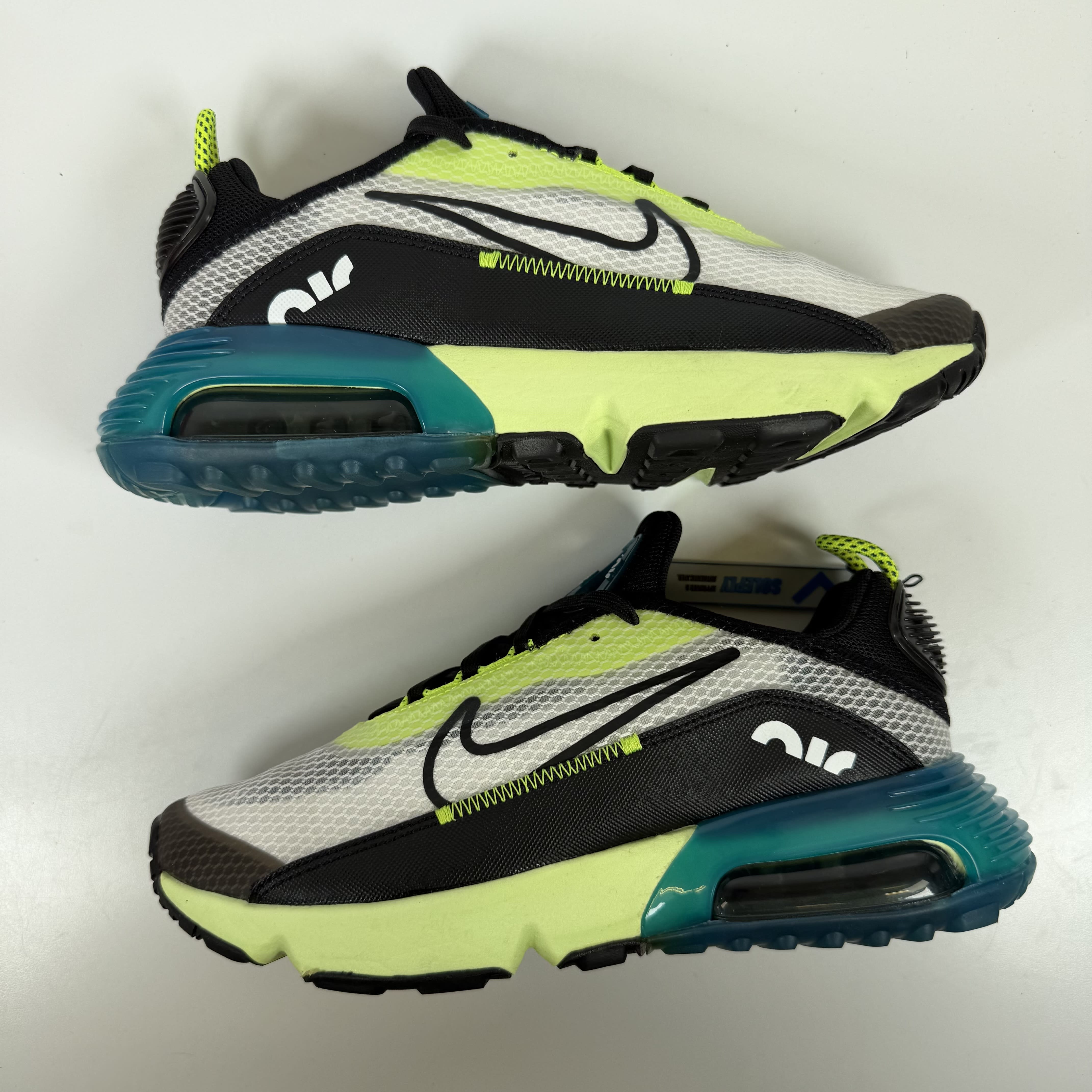 SP7298 Nike Air Max 2090 Blue Volt (GS)