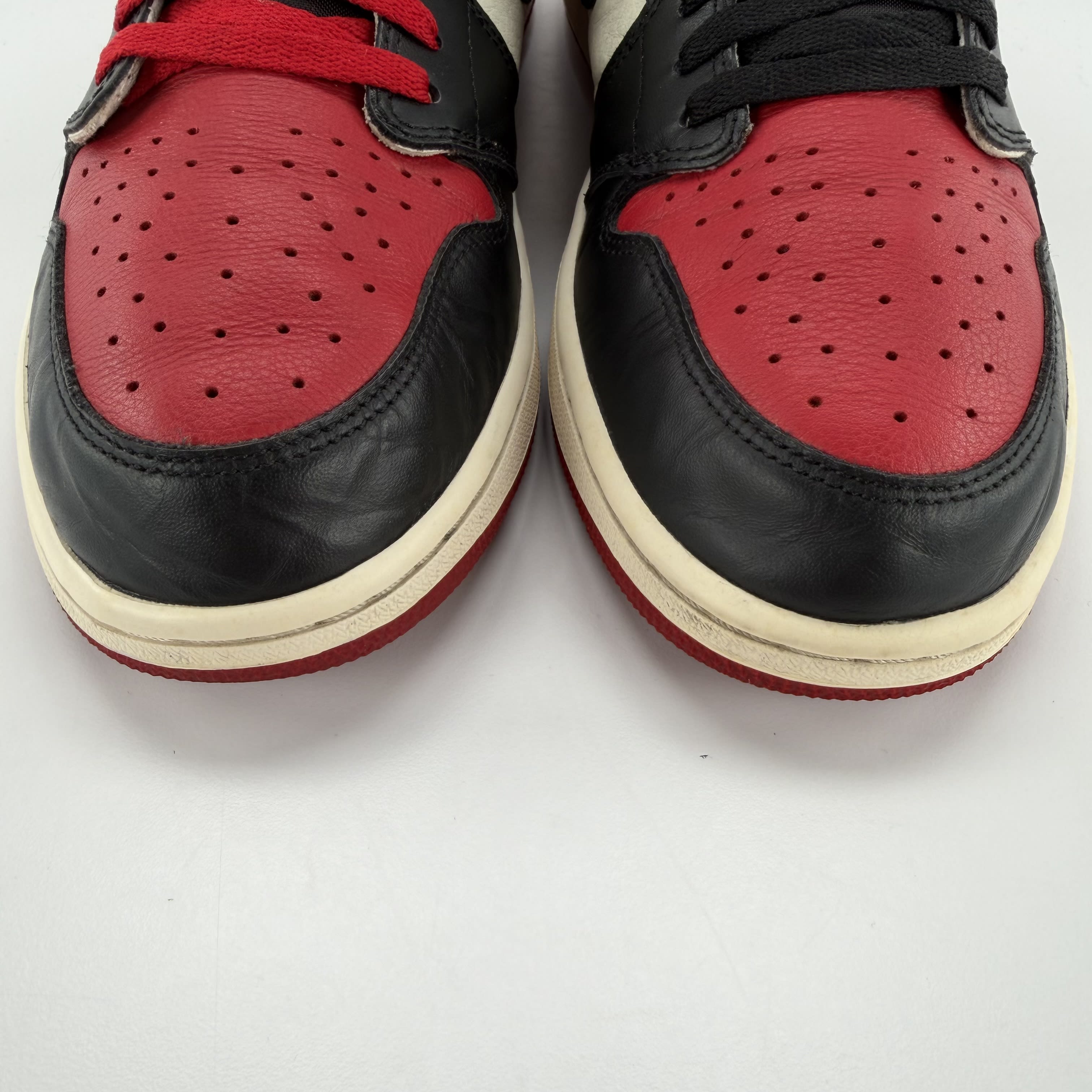 455584 Jordan 1 Retro High Bred Toe