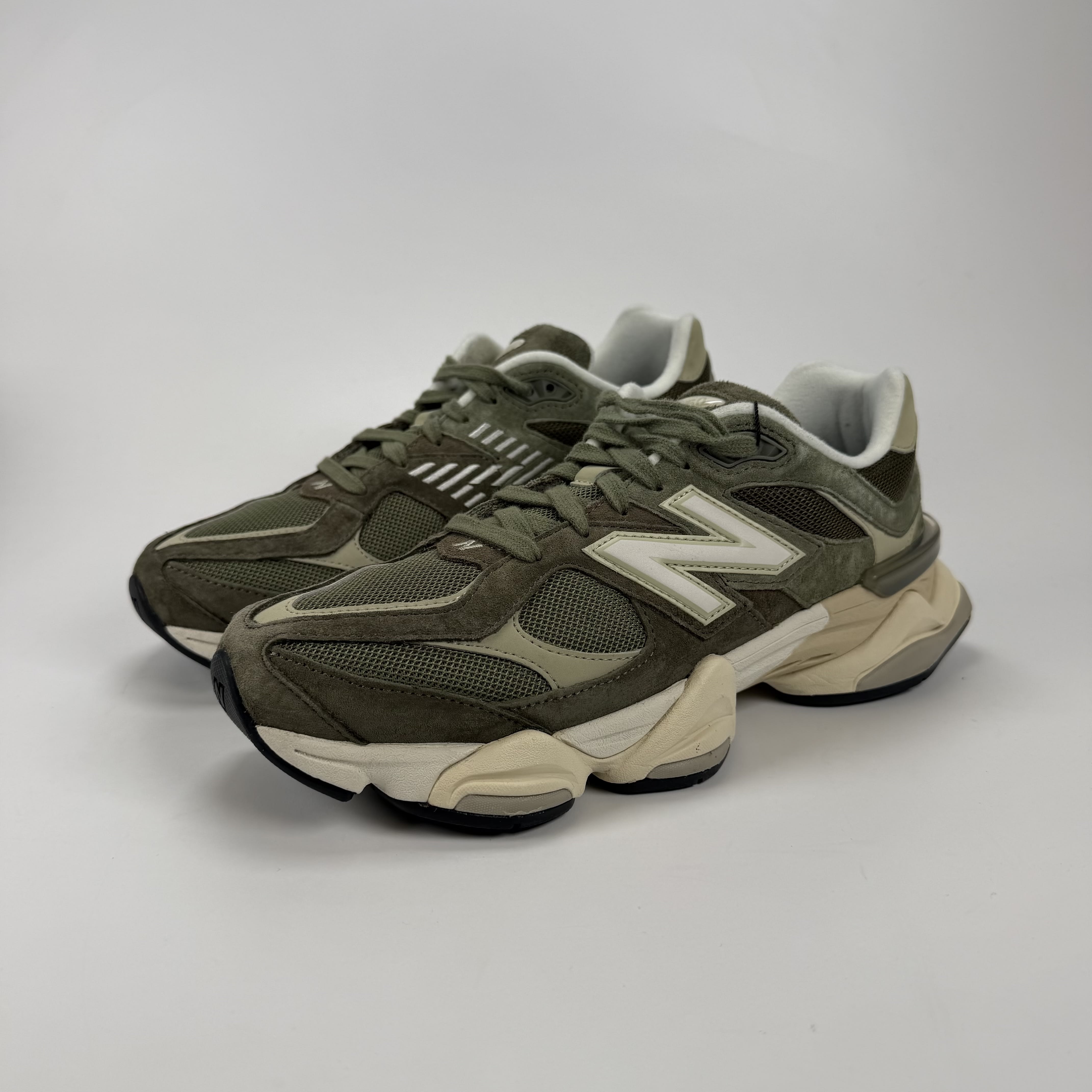 SP5166 New Balance 9060 Dark Camo Sandstone