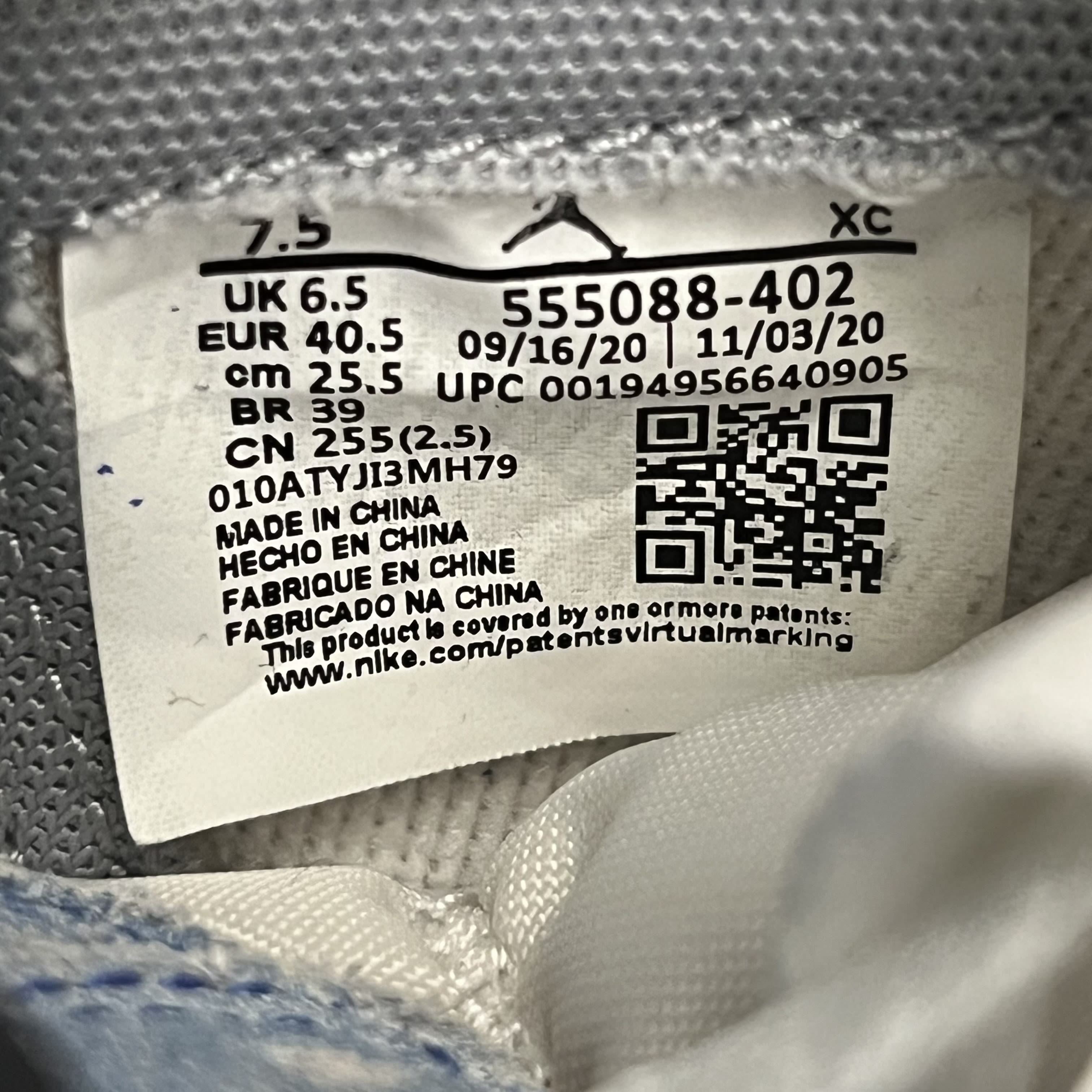 624831 Jordan 1 Retro High OG Hyper Royal