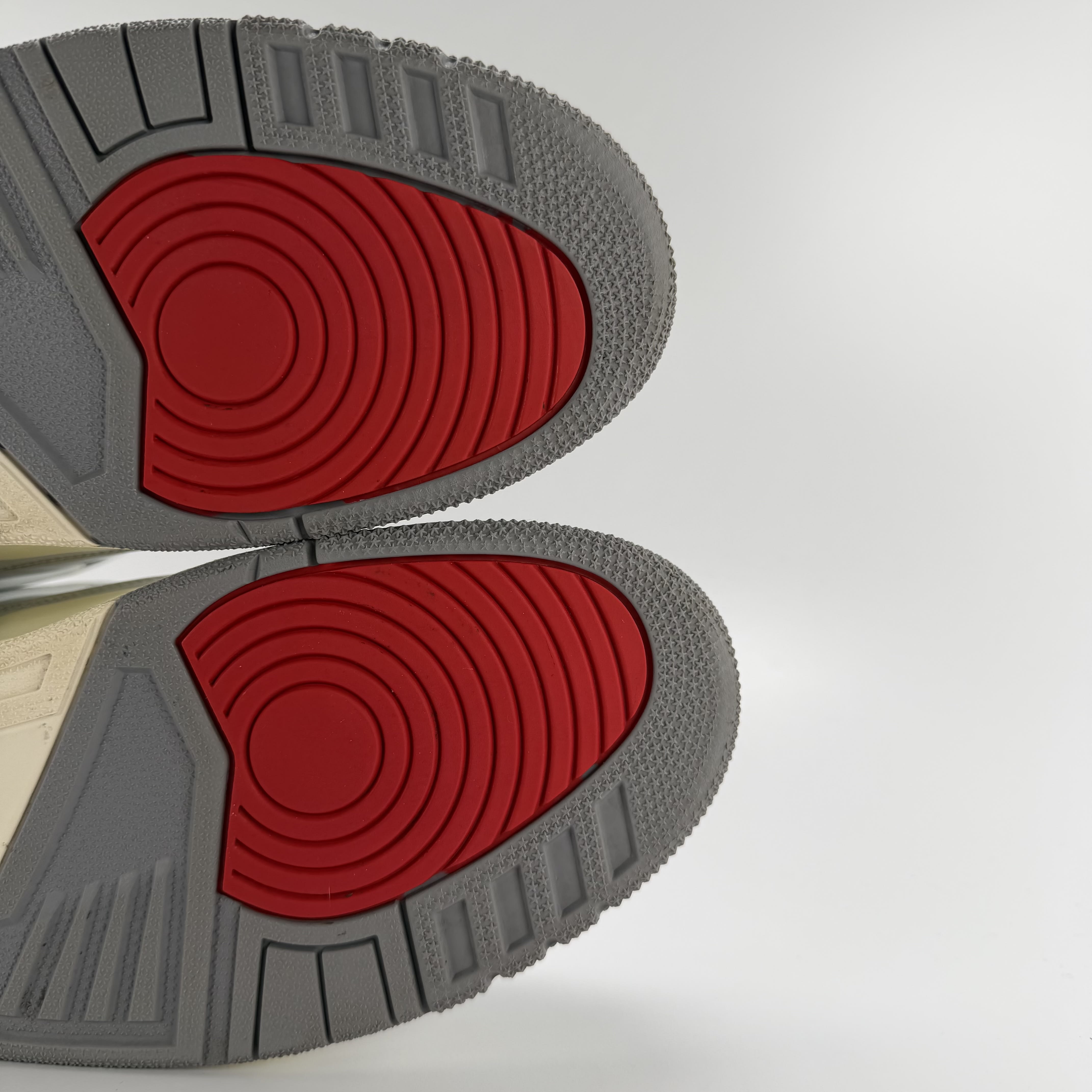 517240 Jordan 3 Retro White Cement Reimagined