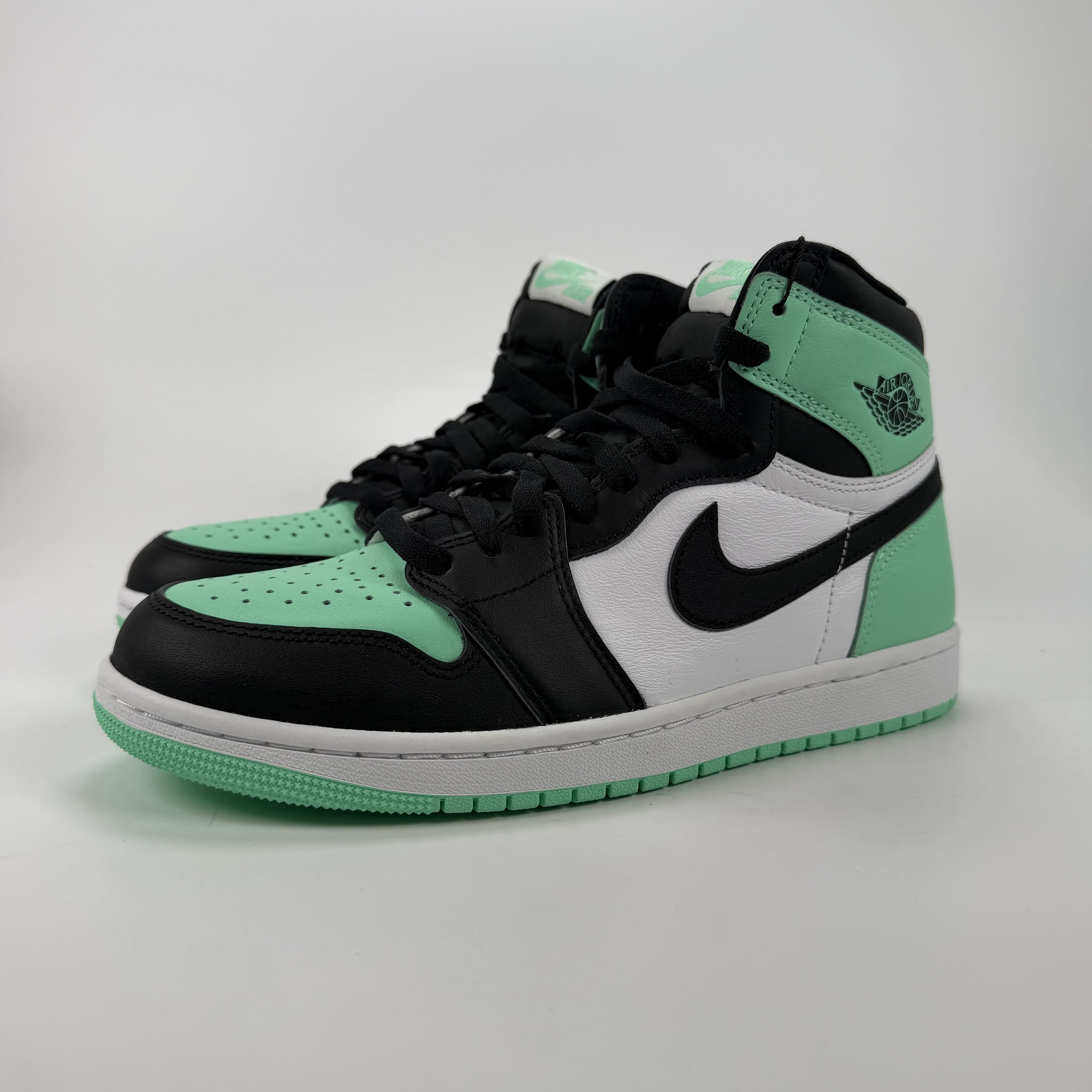 SP5083 Jordan 1 Retro High OG Green Glow