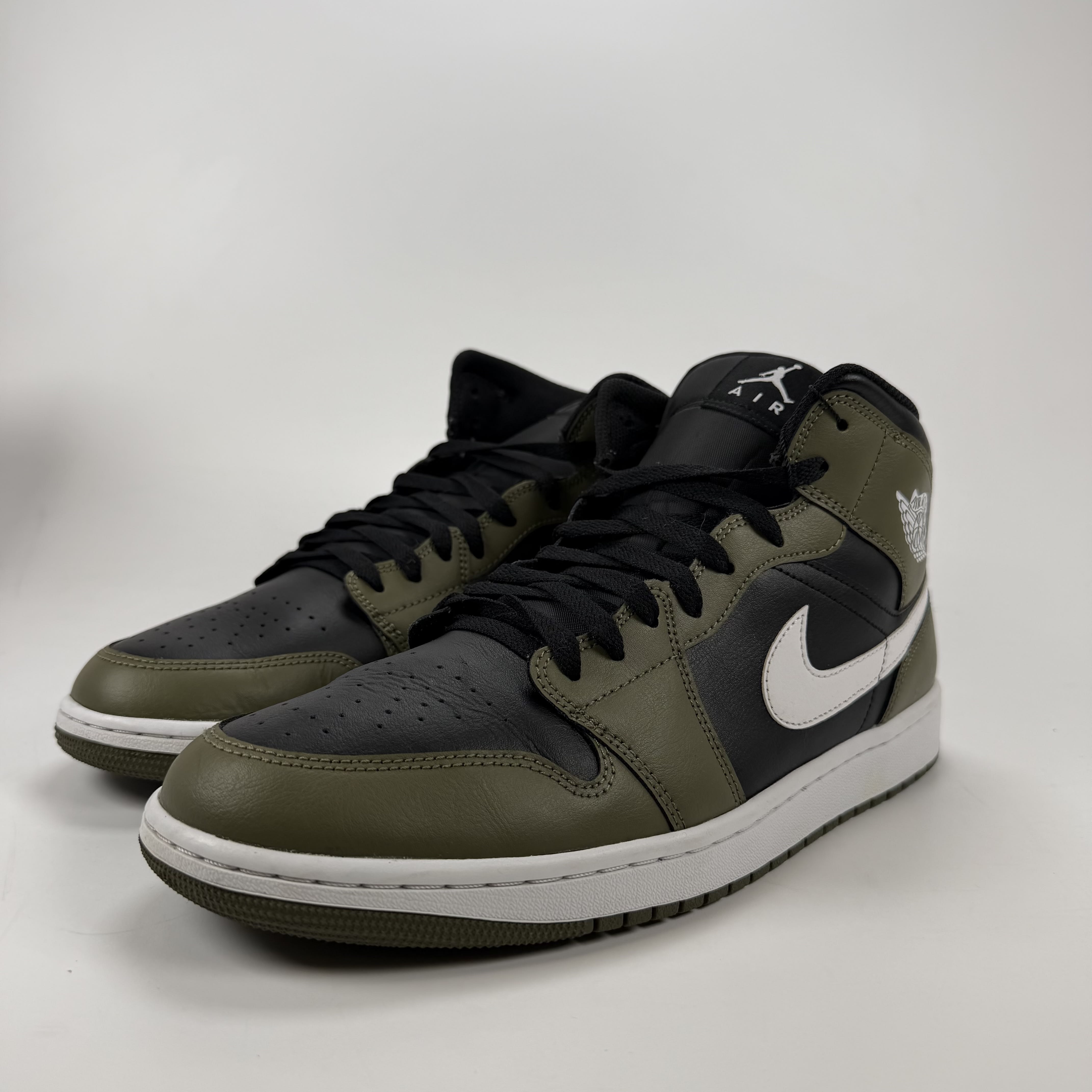 SP5098 Jordan 1 Mid Black White Olive