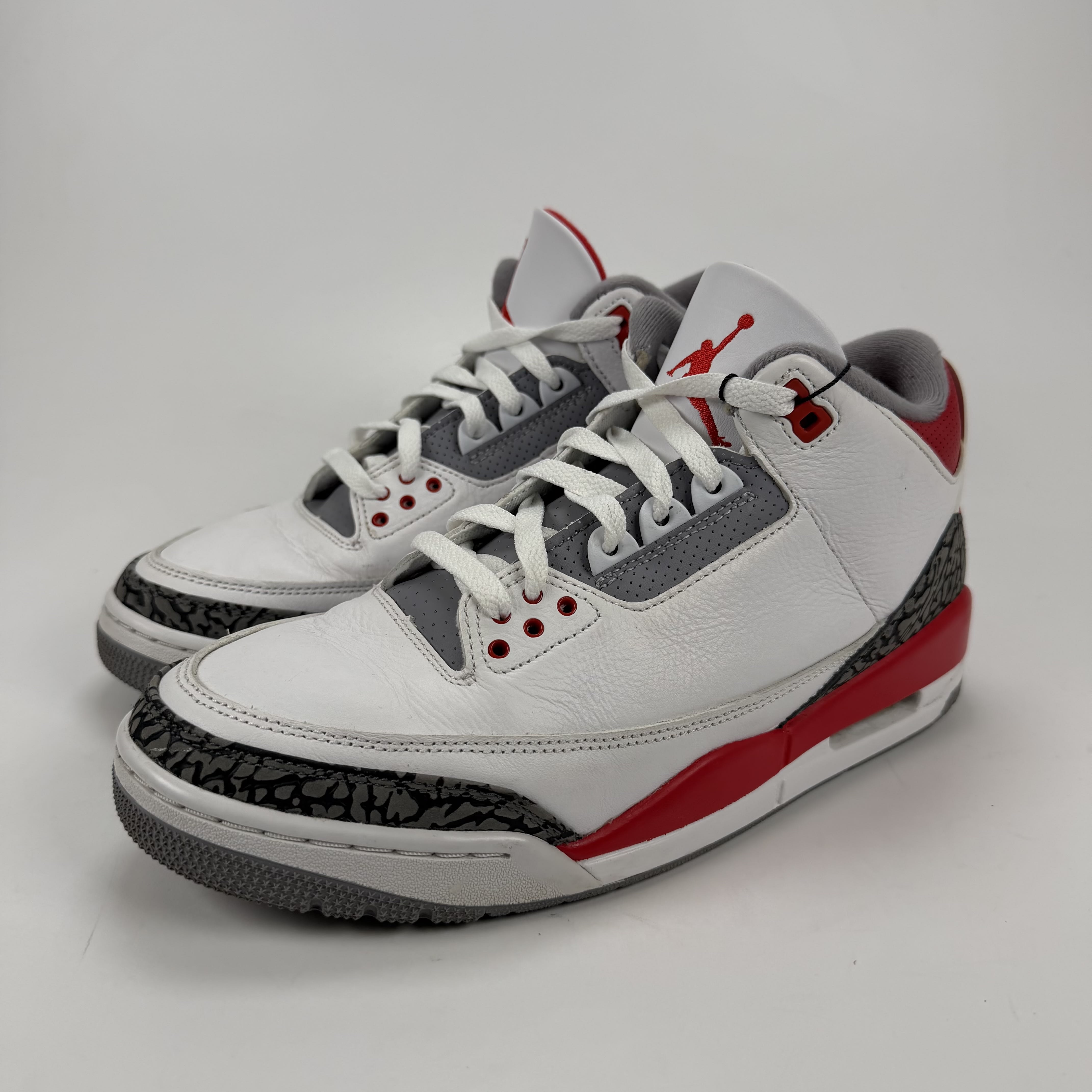 SP4352 Jordan 3 Retro Fire Red (2022)