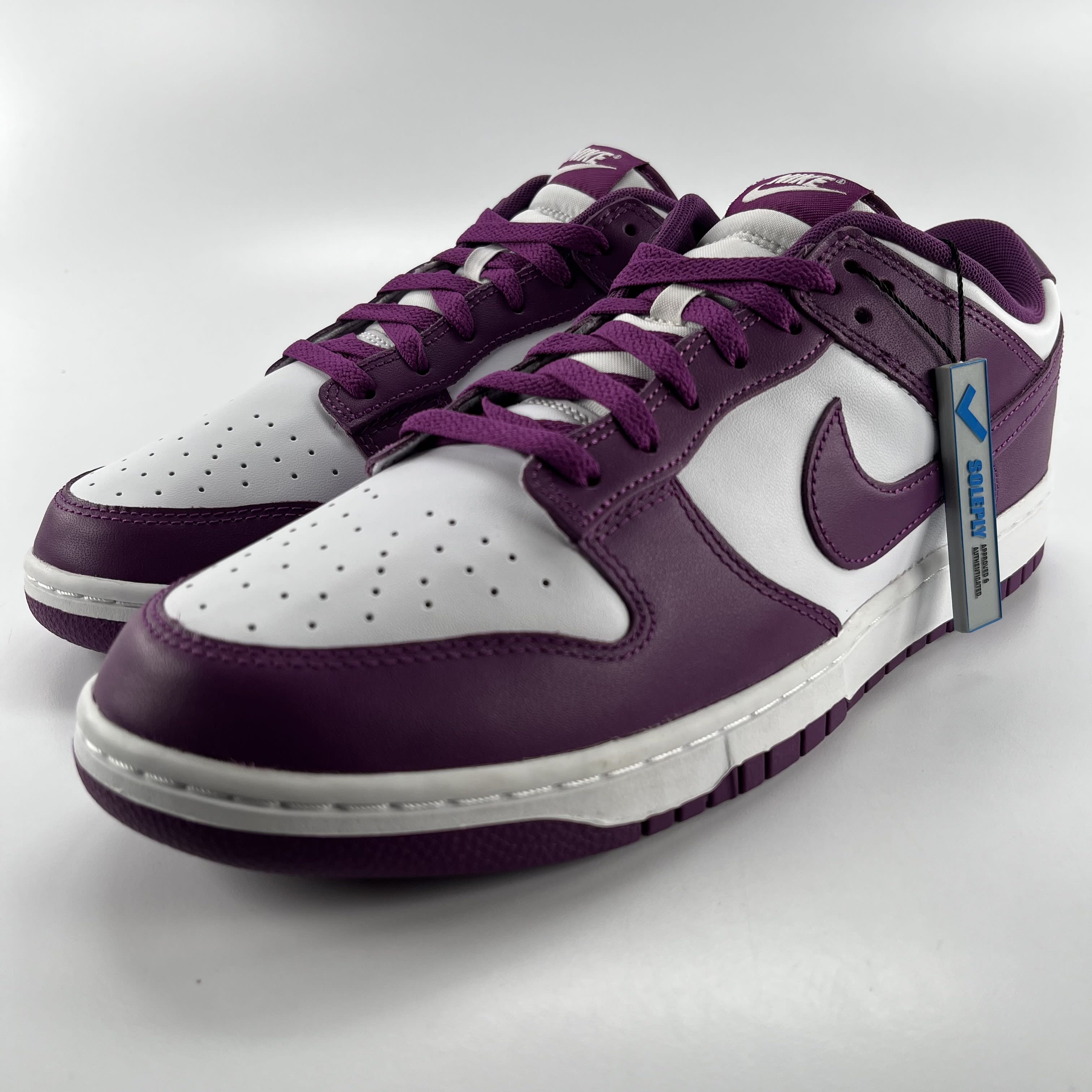 610357 Nike Dunk Low White Viotech