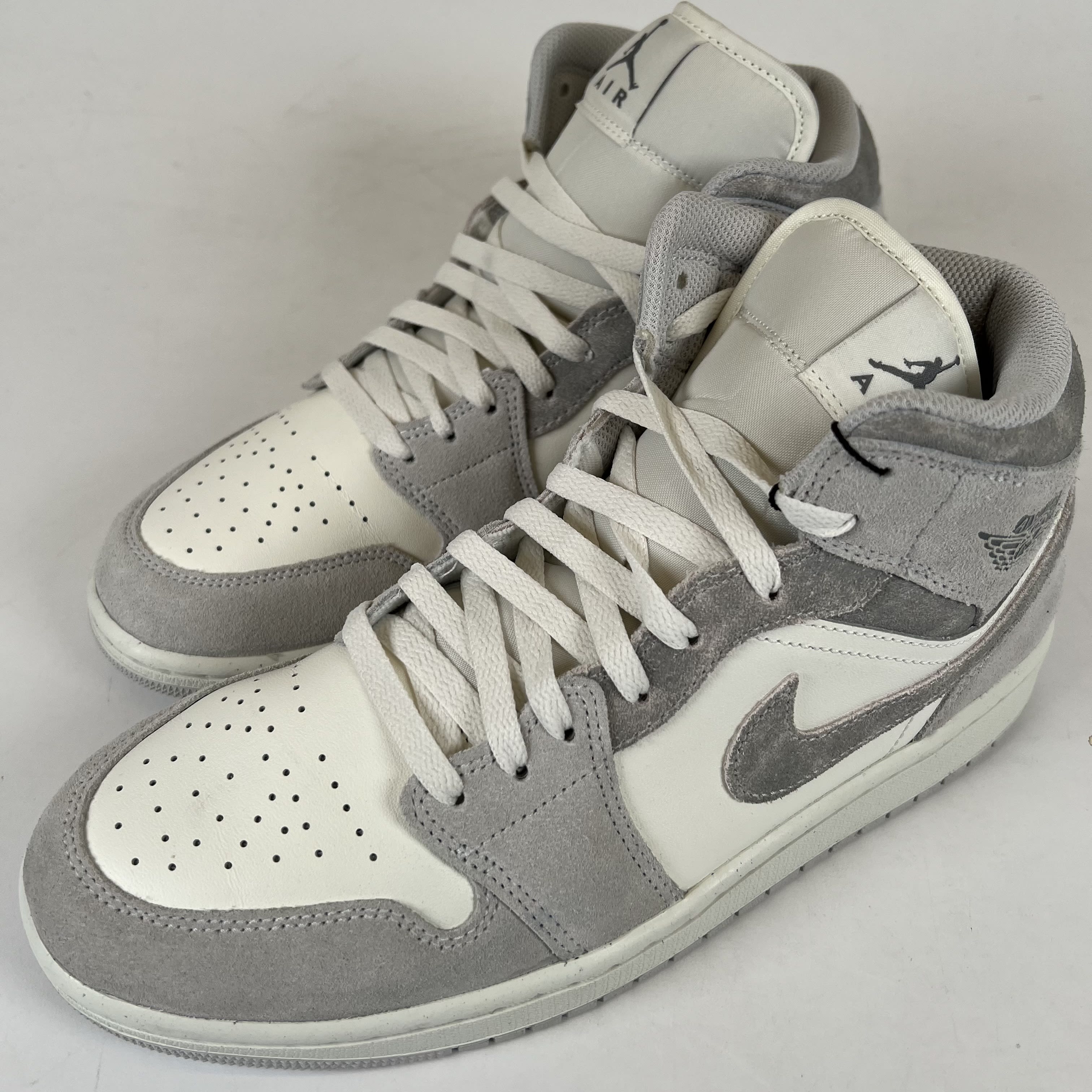 SP6029 Jordan 1 Mid SE Neutral Grey Sail