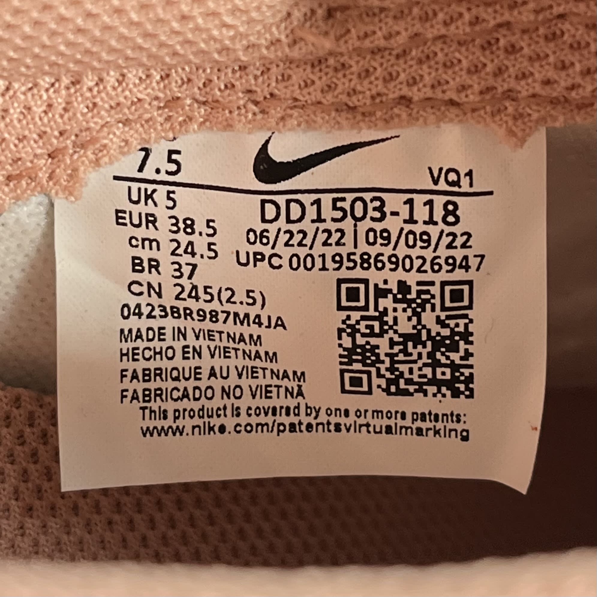 281578 Nike Dunk Low Rose Whisper (Women's)