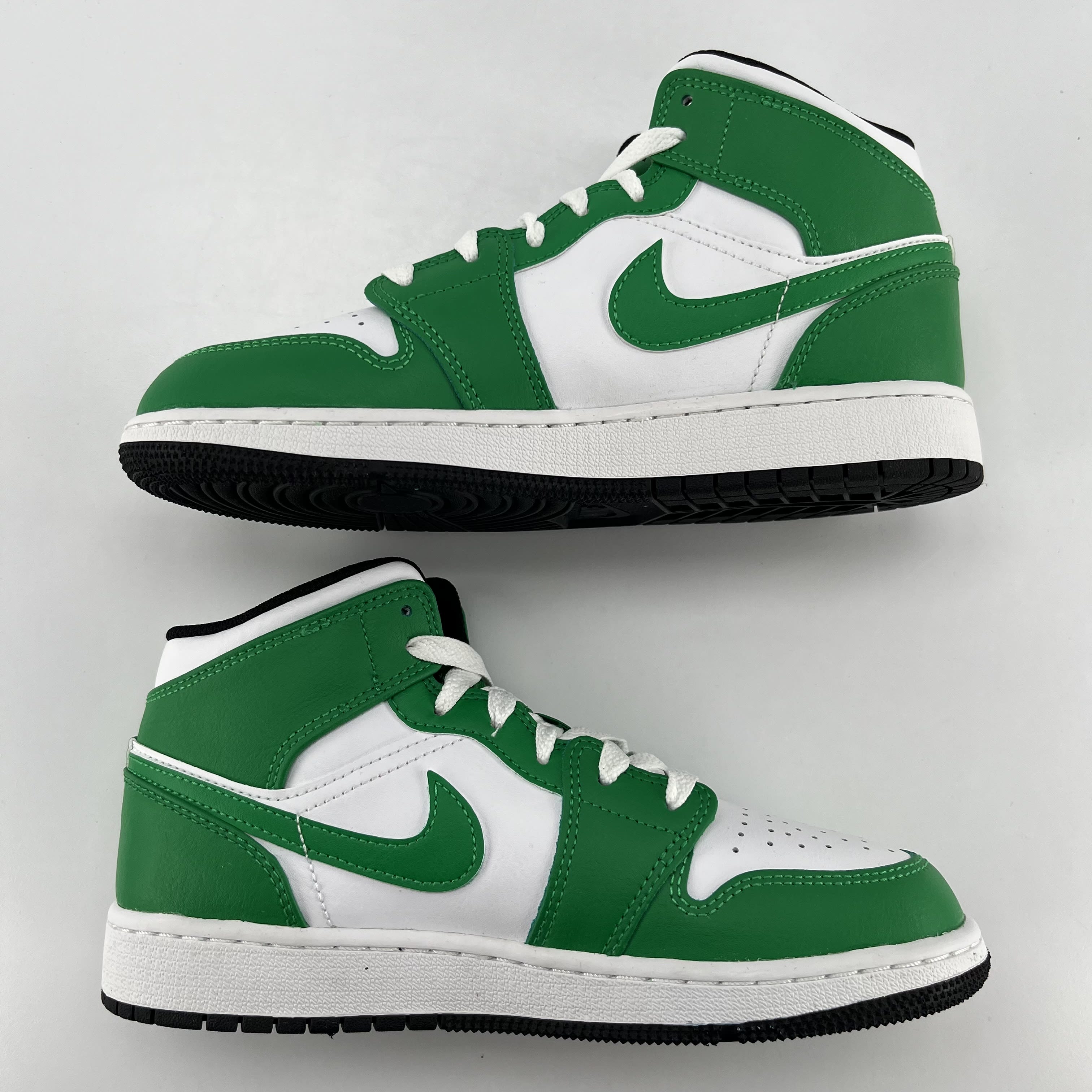 330083 Air Jordan 1 Mid GS 'Lucky Green'