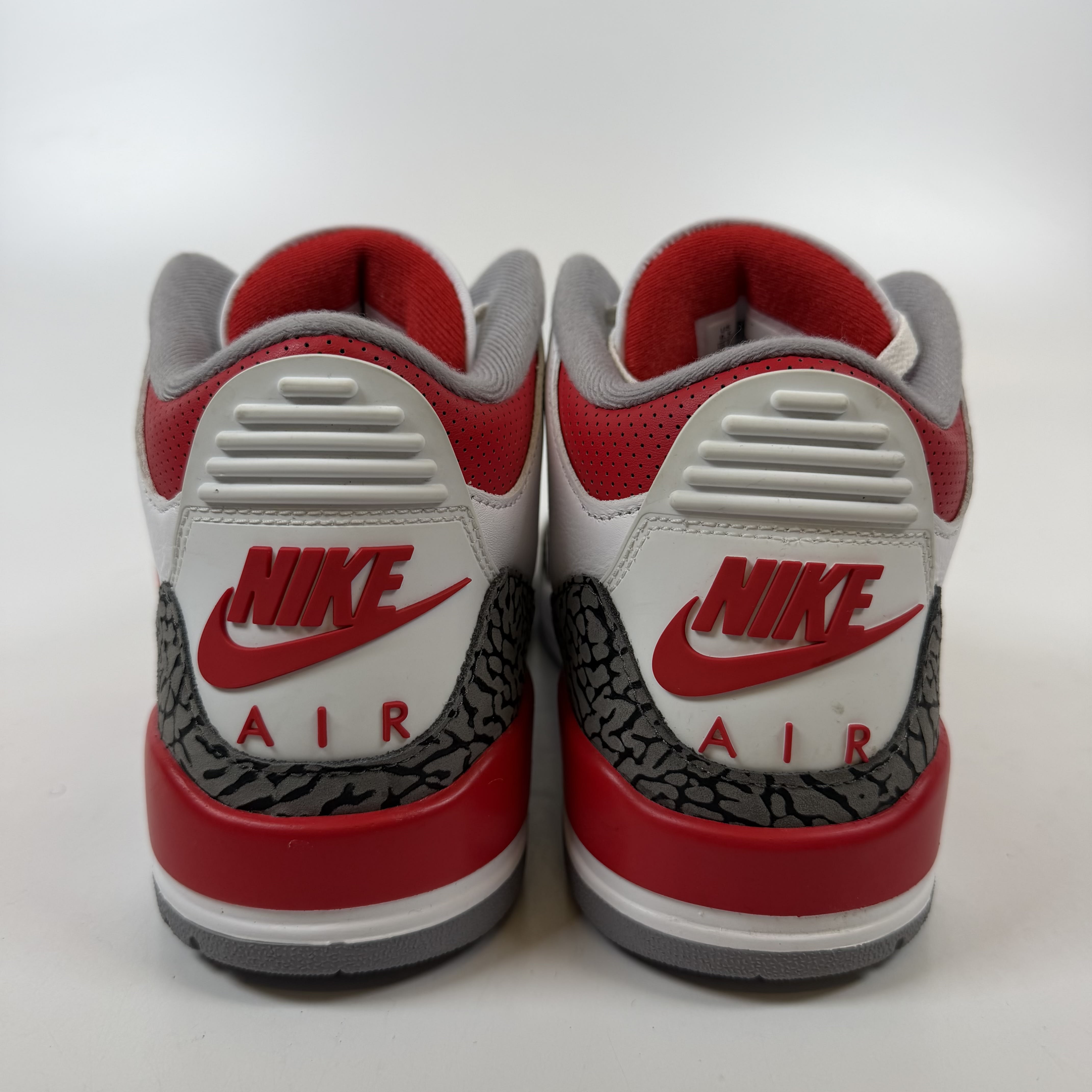SP9645 Jordan 3 Retro Fire Red (2022)