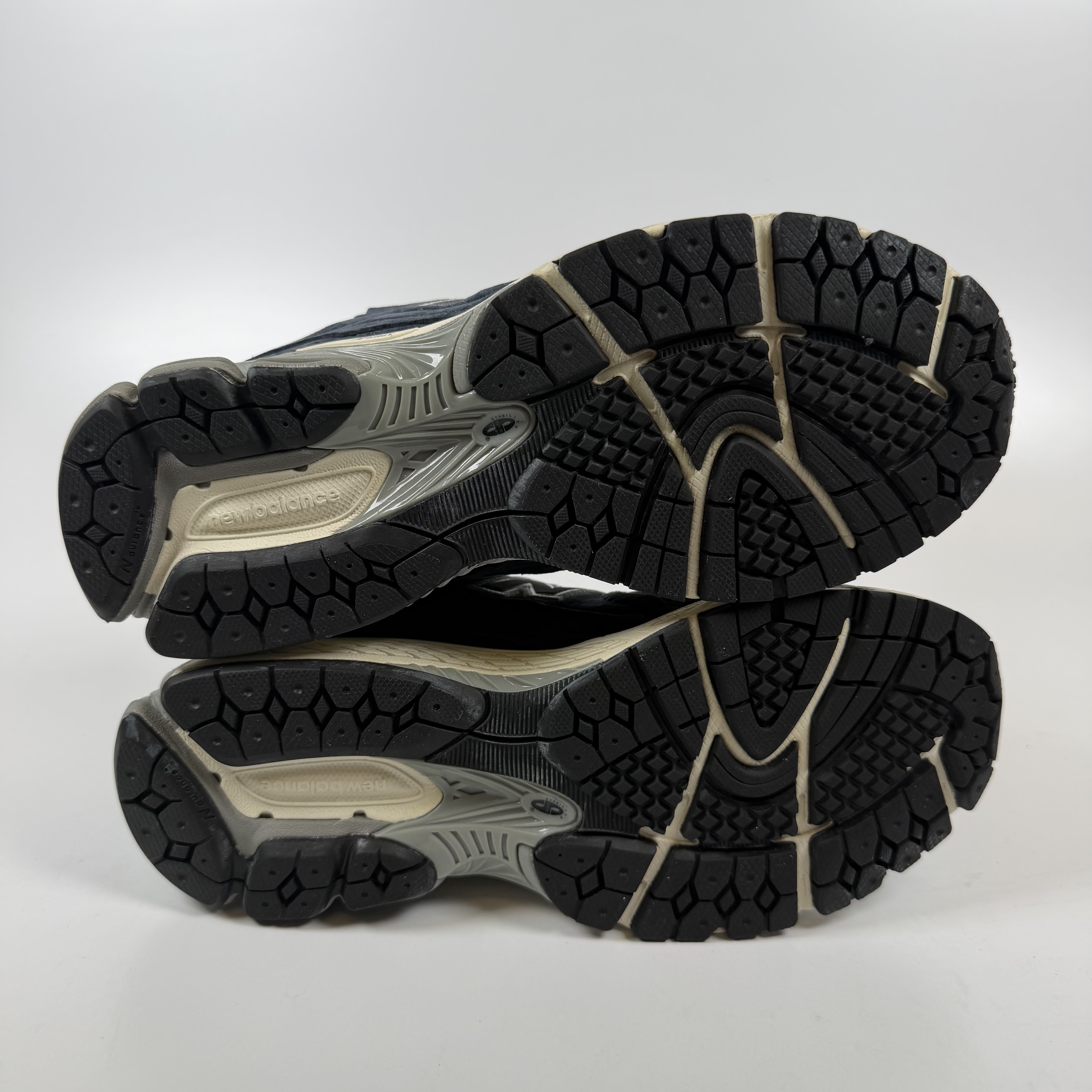 SP8158 2002R 'Protection Pack - Dark Navy'