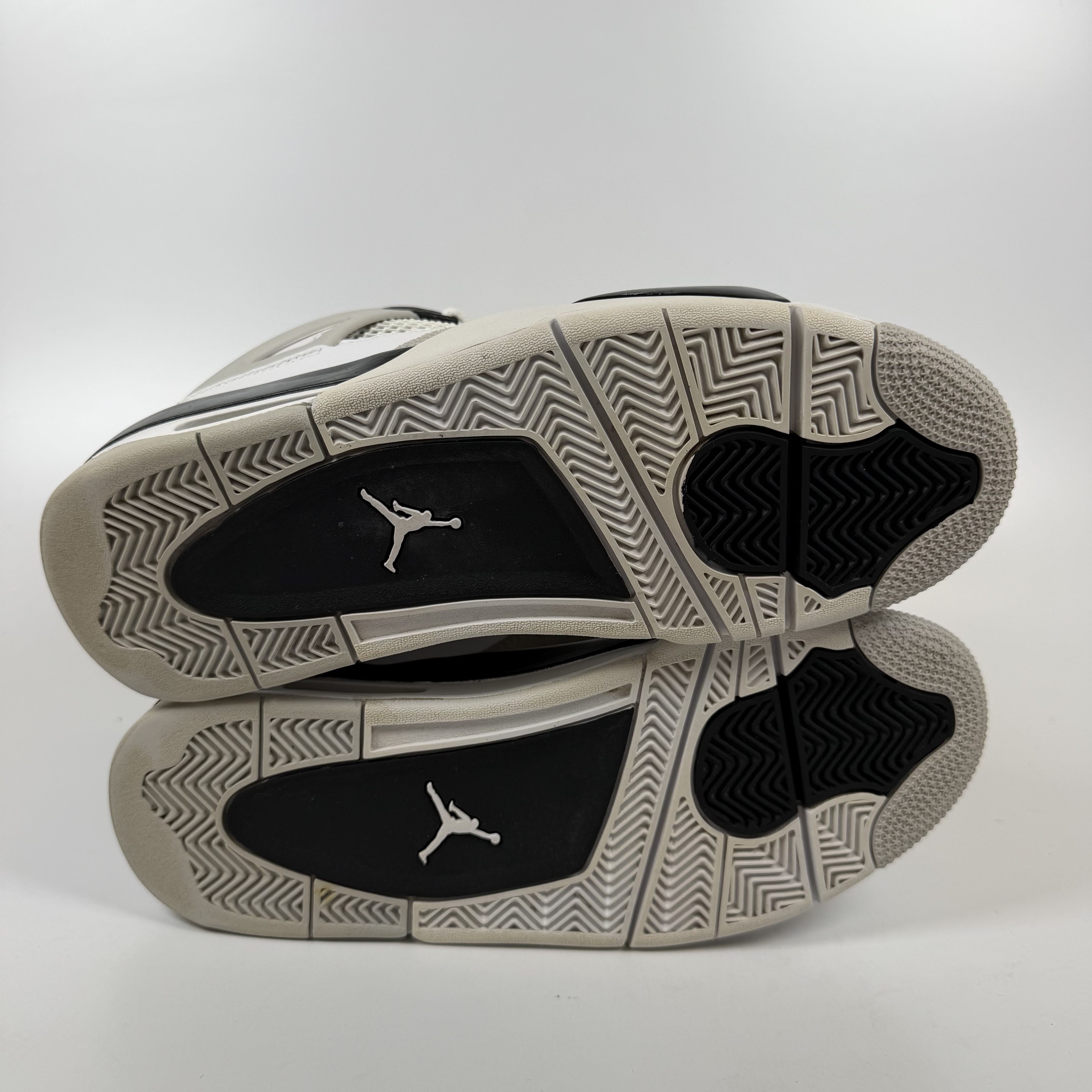SP8070 Jordan 4 Retro Military Black
