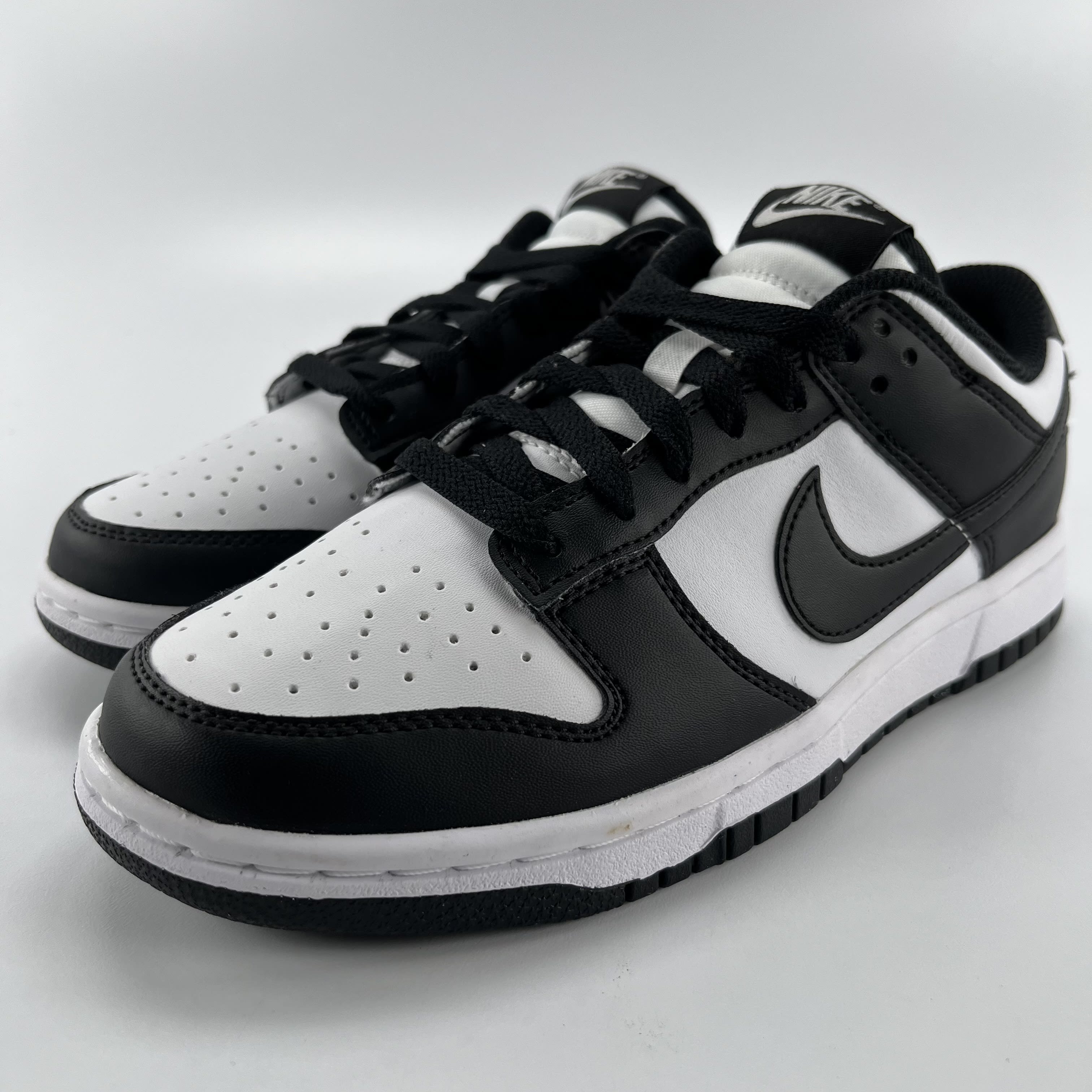 280662 Wmns Dunk Low Next Nature 'Panda'