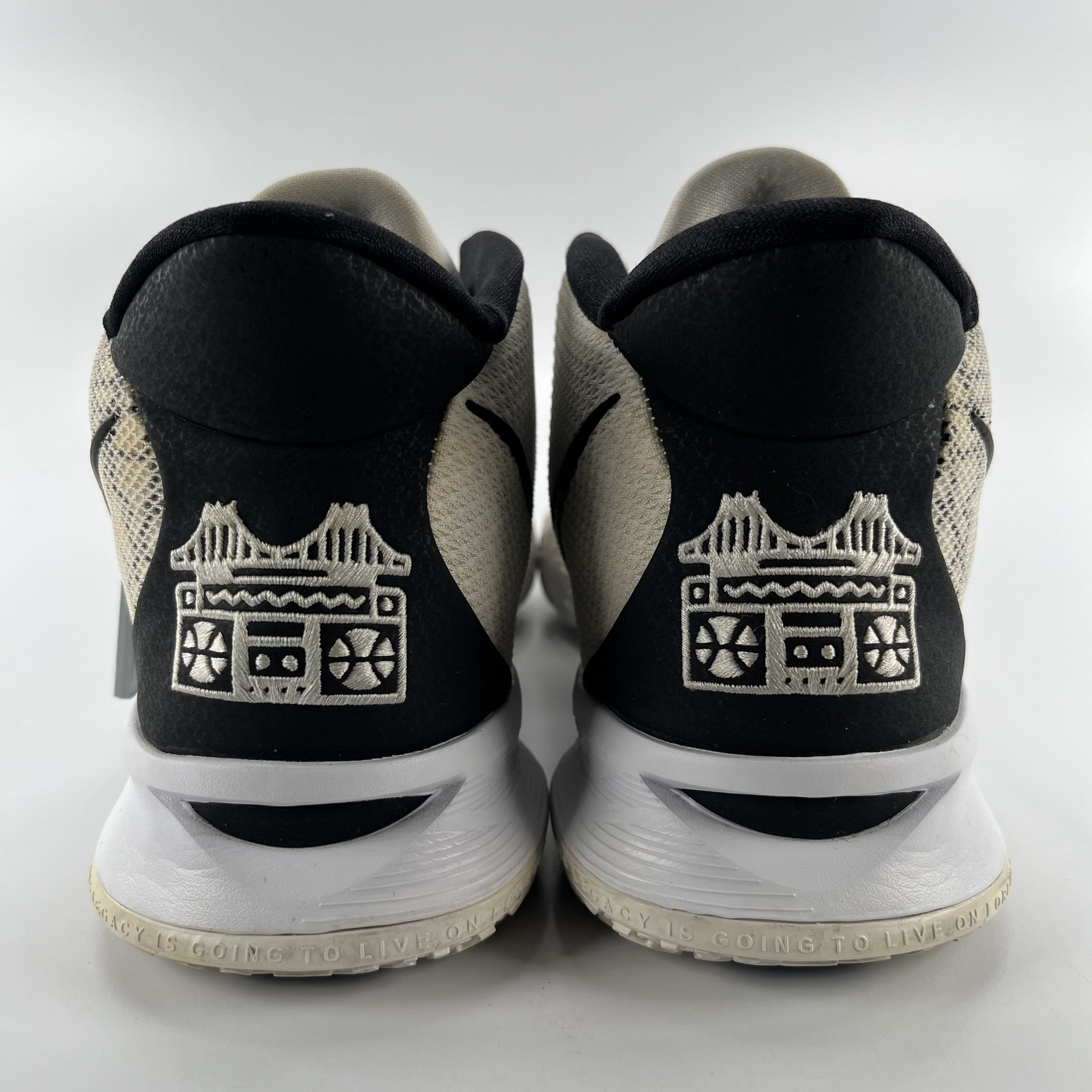 SP197 Nike Kyrie 7 Brooklyn Beats