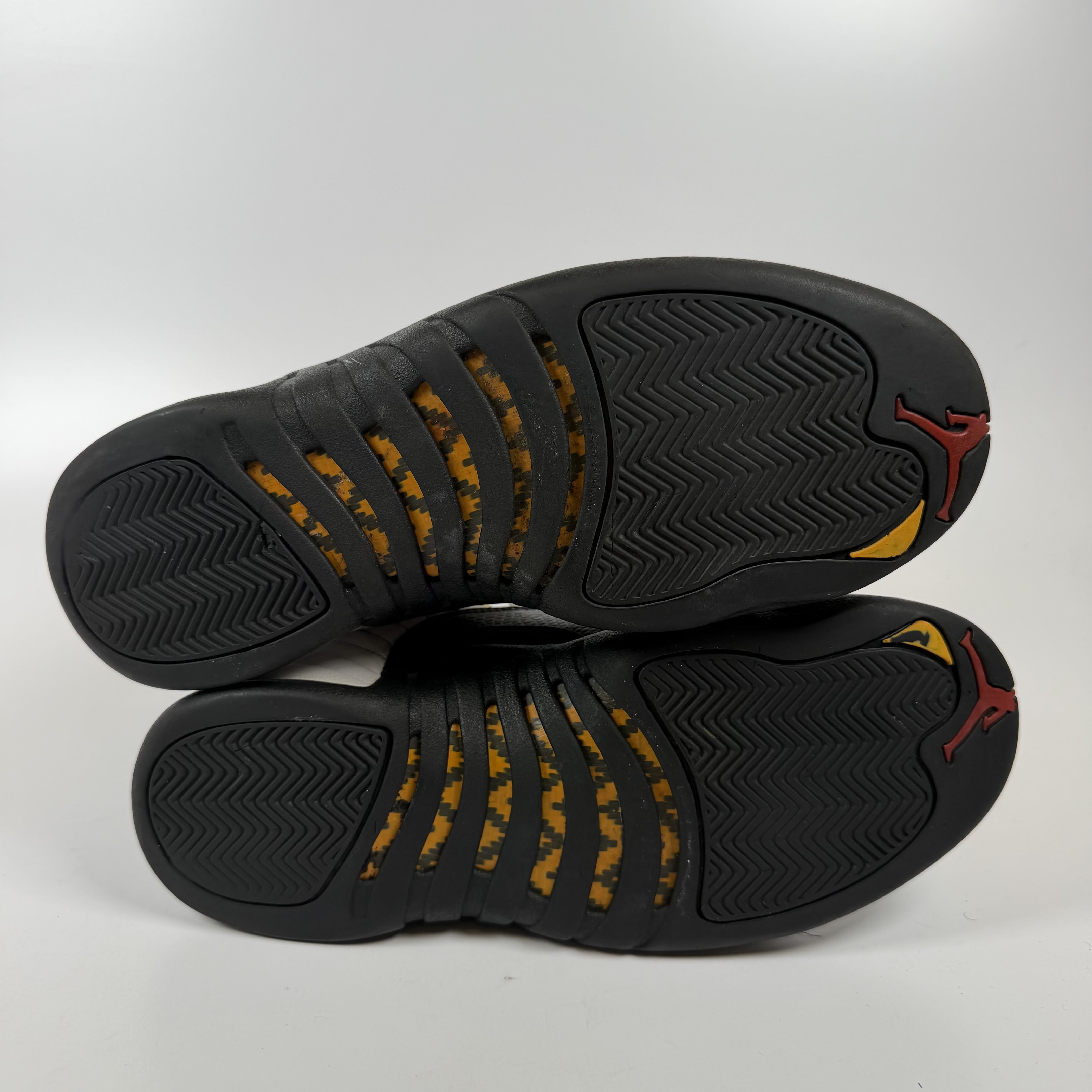 413901 Jordan 12 Retro Taxi (2013)