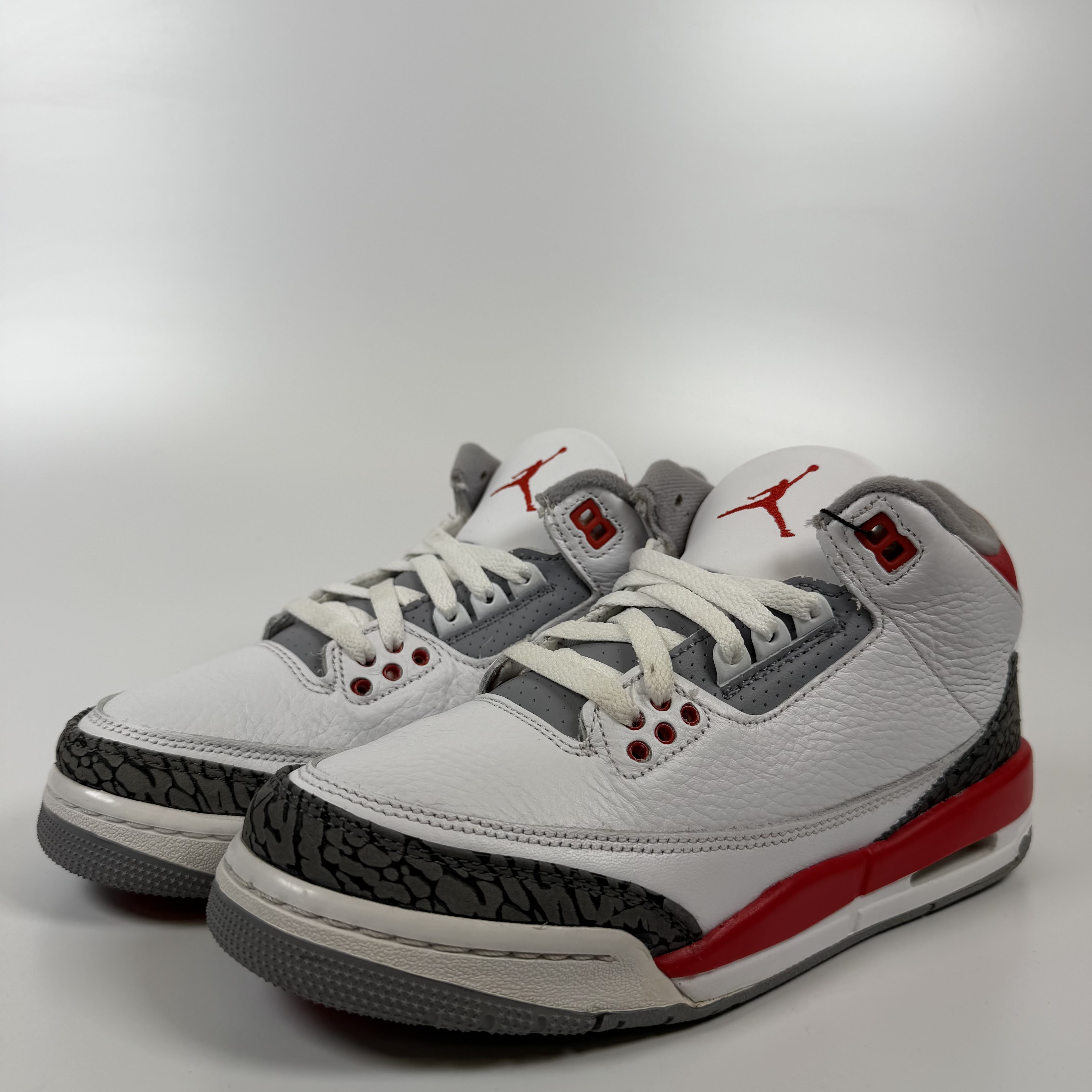 623703 Jordan 3 Retro Fire Red (2022) (GS)