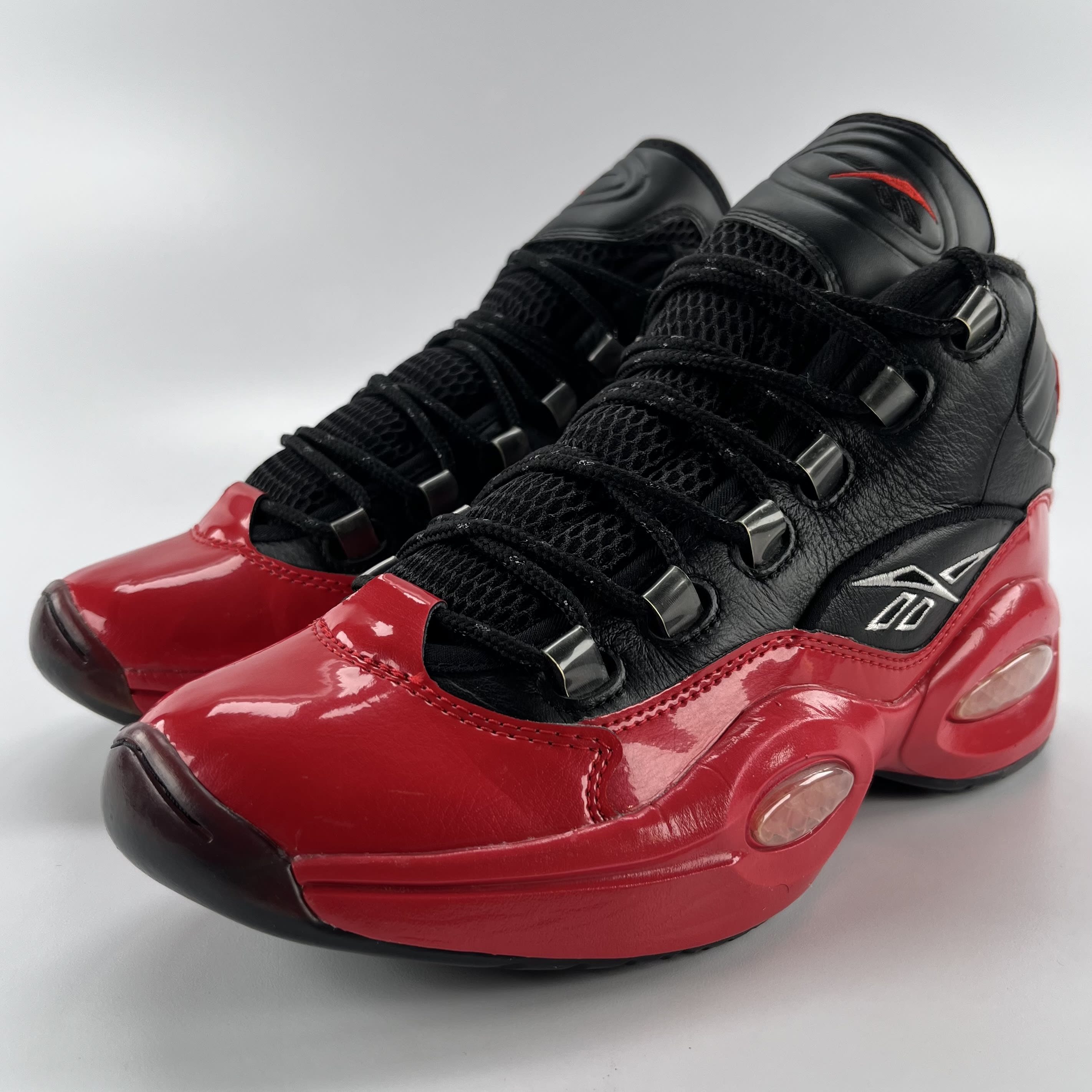519585 Reebok Question Mid 76ers Bred