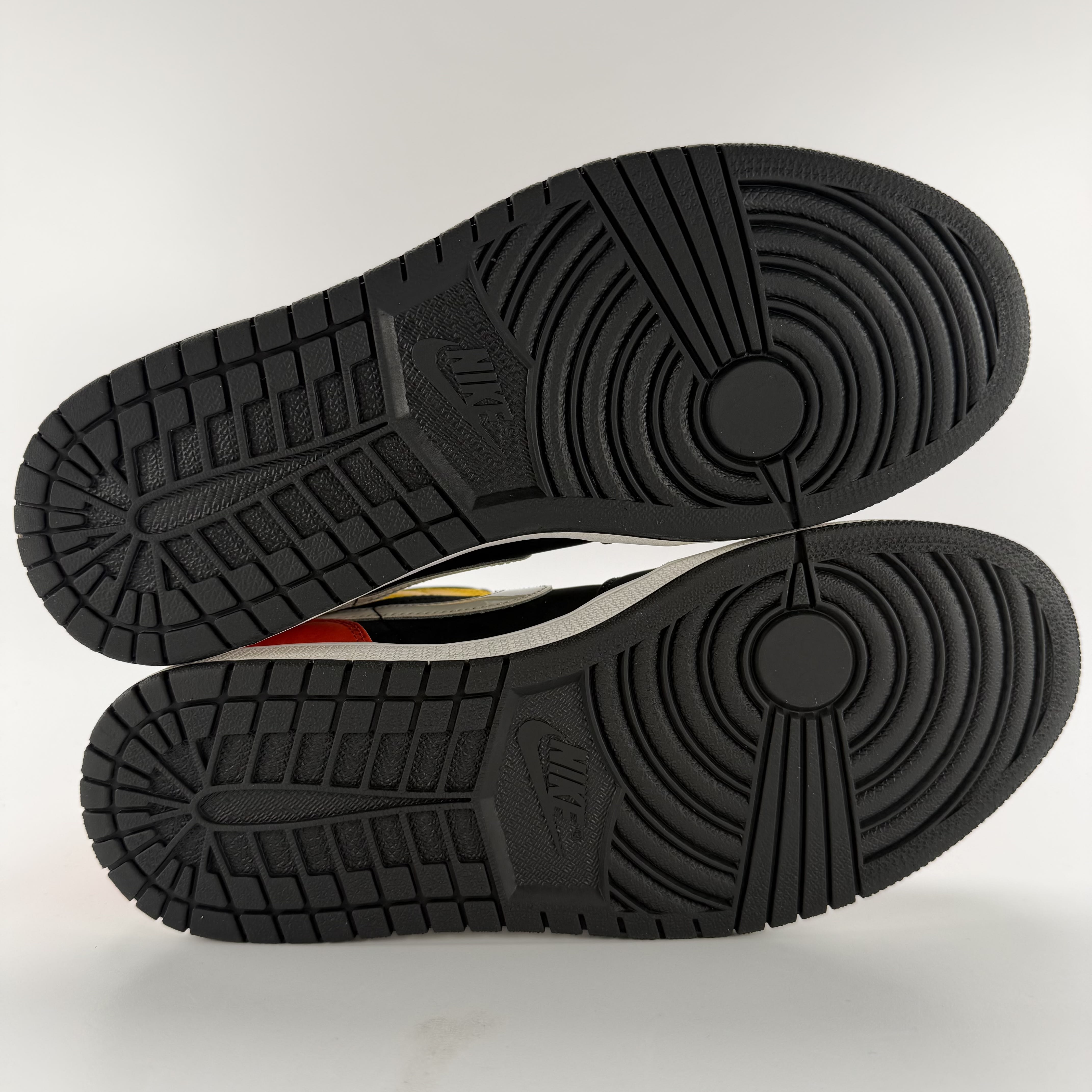 711457 Jordan 1 Mid Black Amarillo Orange