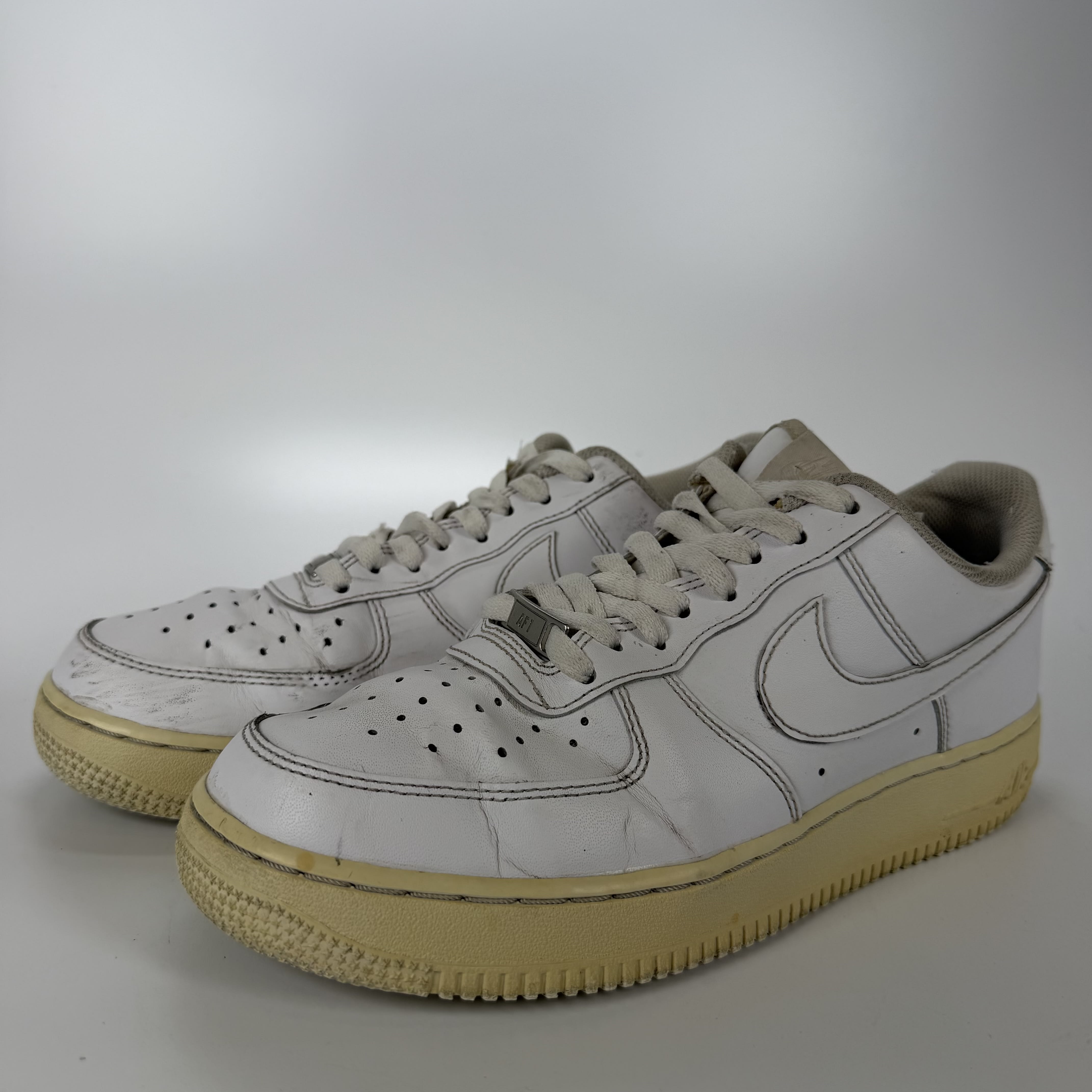 392389 Nike Air Force 1 Low '07 White