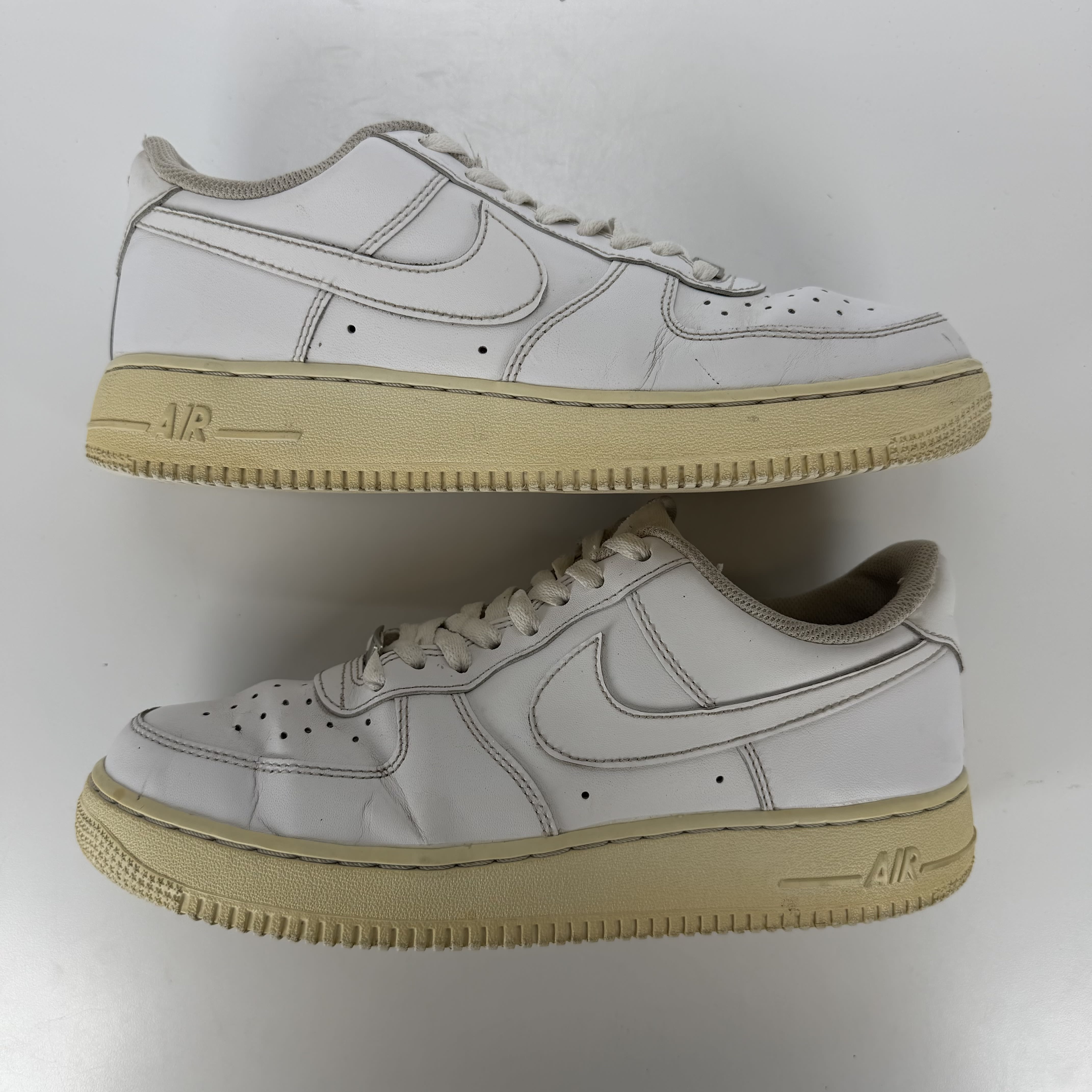 392389 Nike Air Force 1 Low '07 White