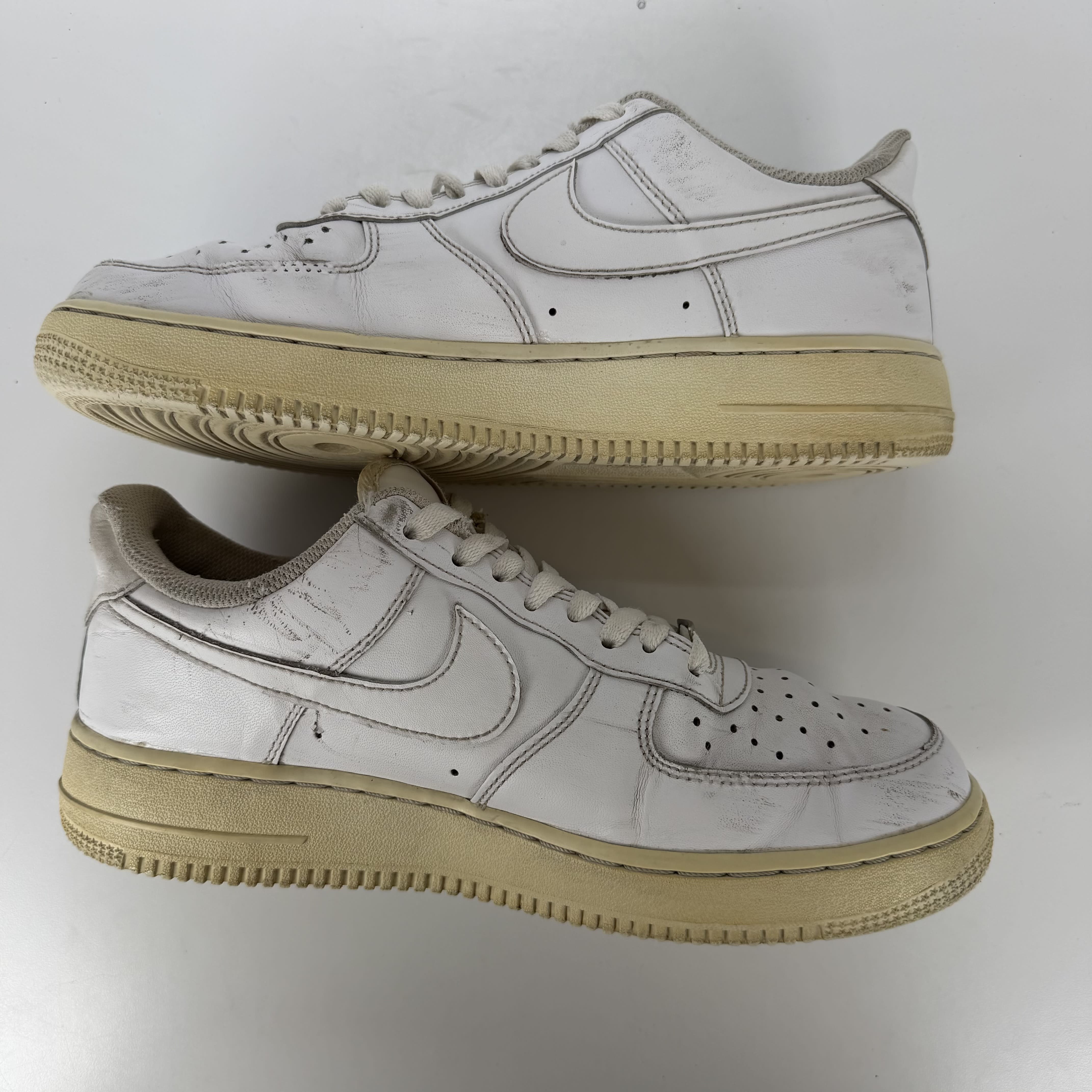 392389 Nike Air Force 1 Low '07 White