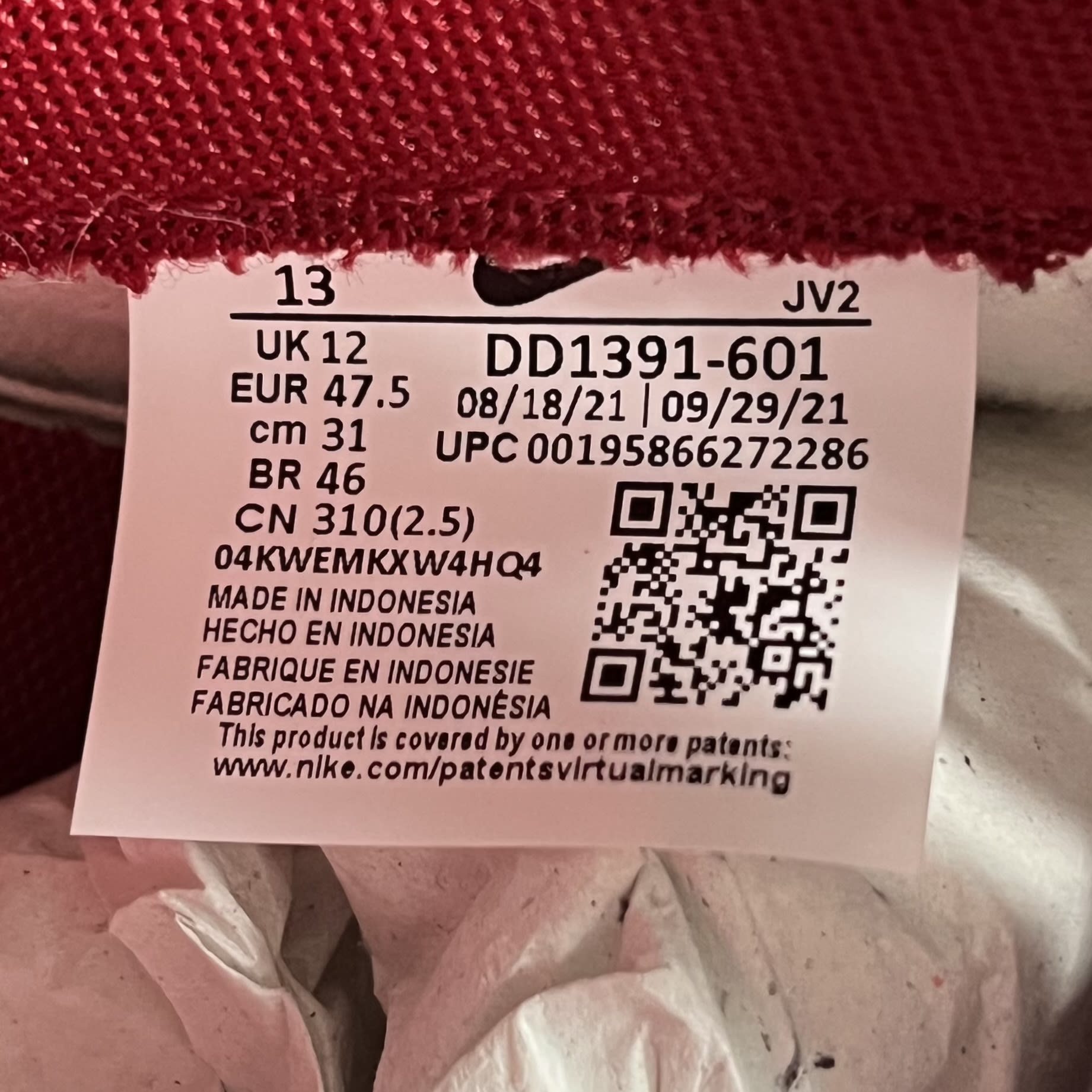 625368 Nike Dunk Low Team Red