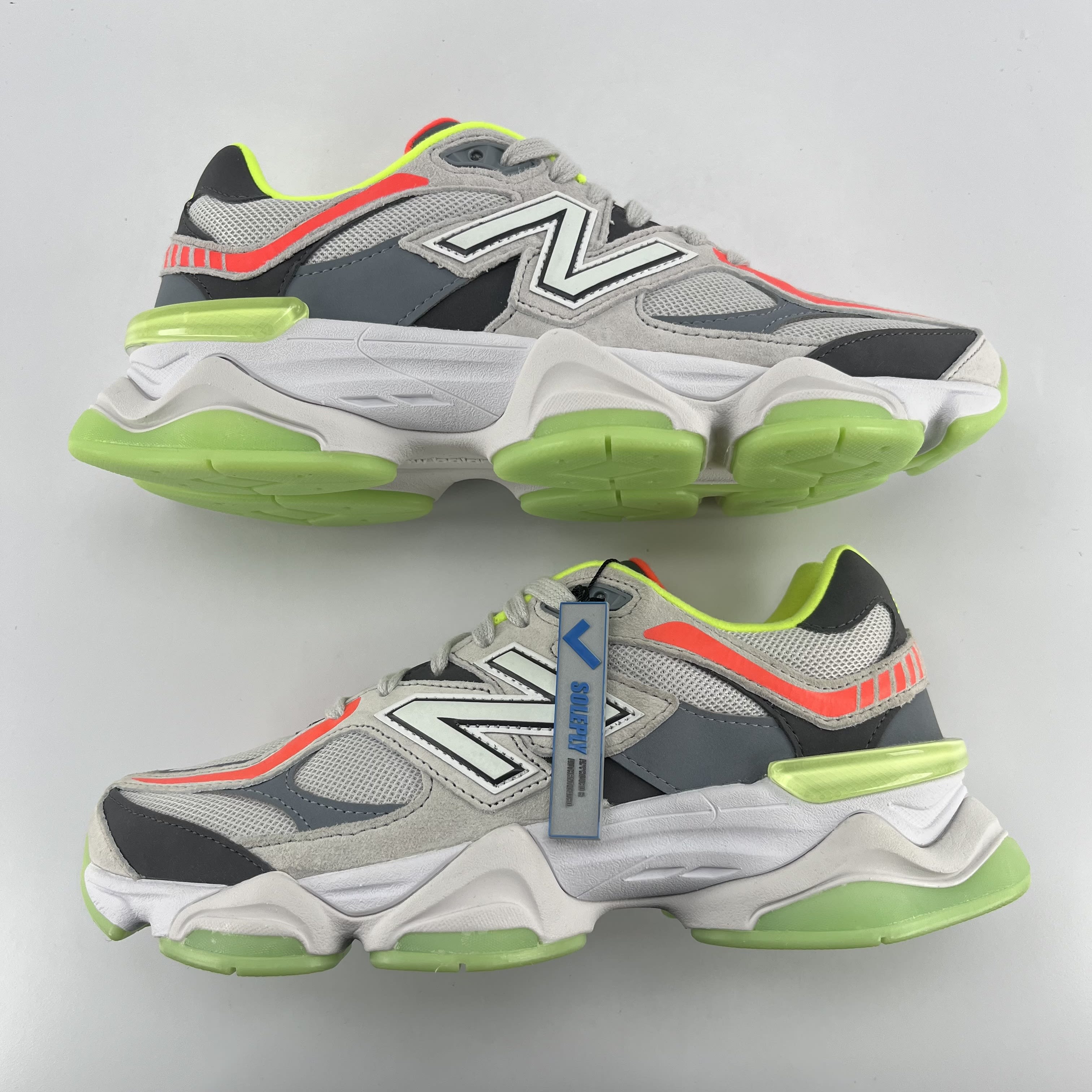 276211 New Balance 9060 DTLR Glow