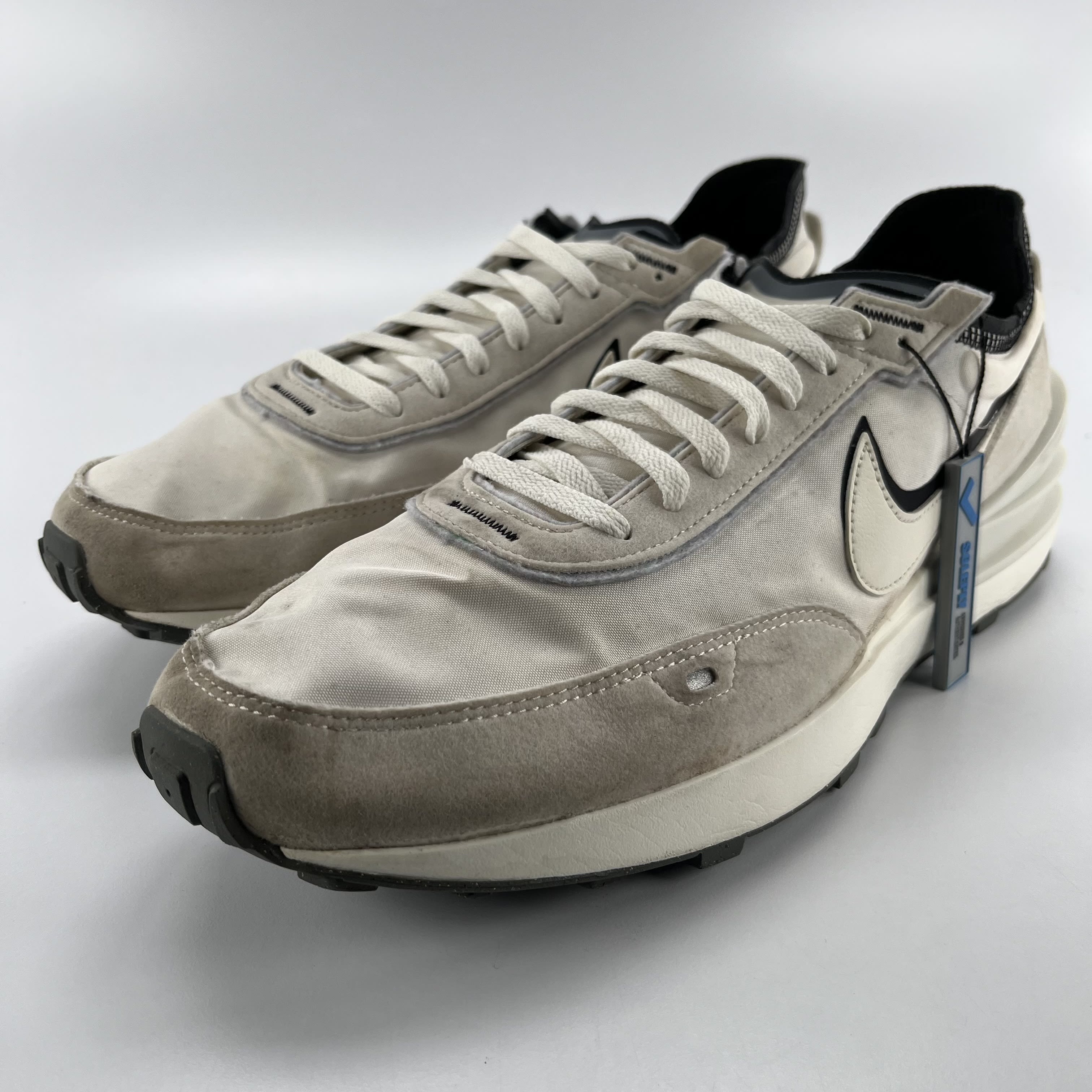 811598 Nike Waffle One Phantom Sail