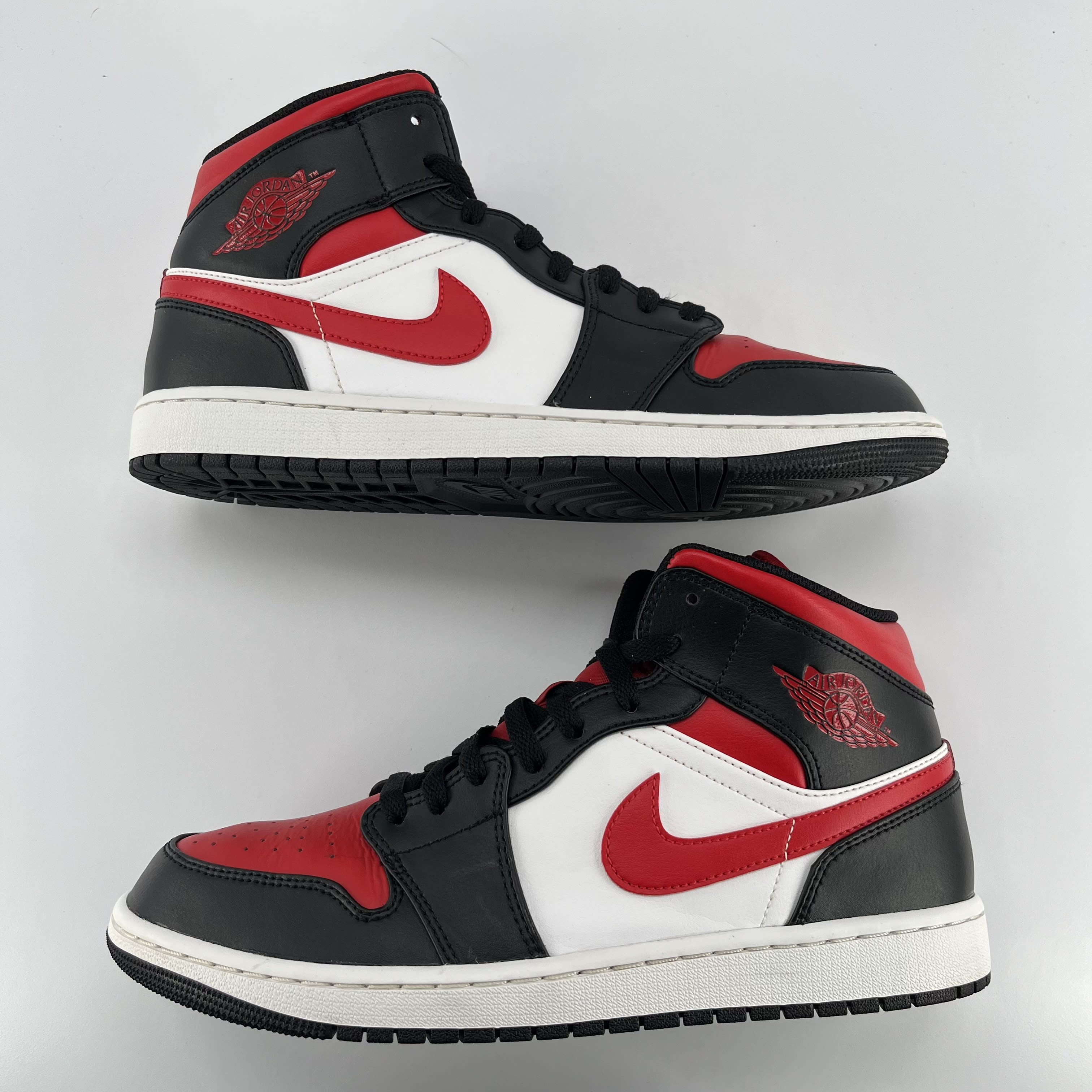 625400 Jordan 1 Mid White Black Red (2022)