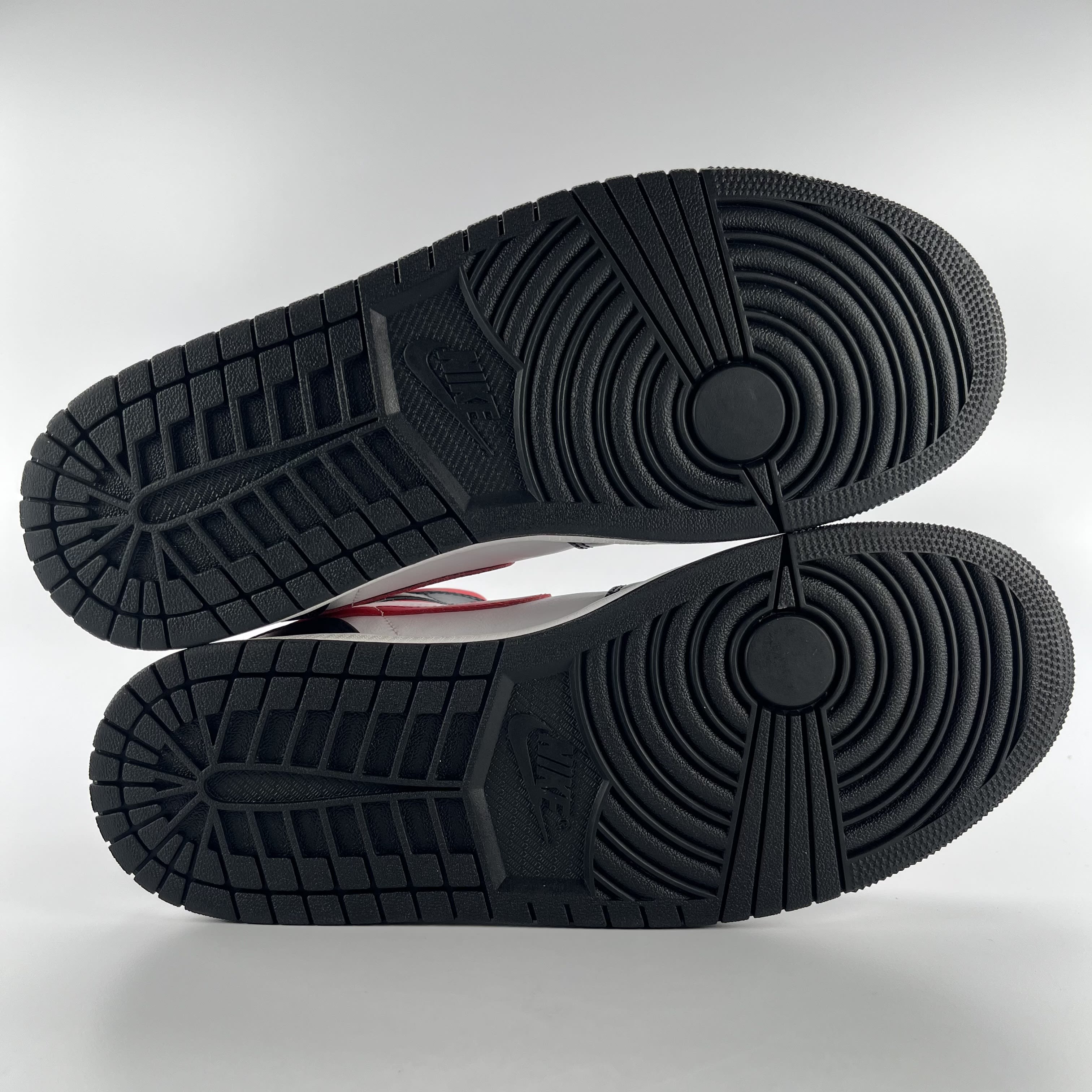 625400 Jordan 1 Mid White Black Red (2022)