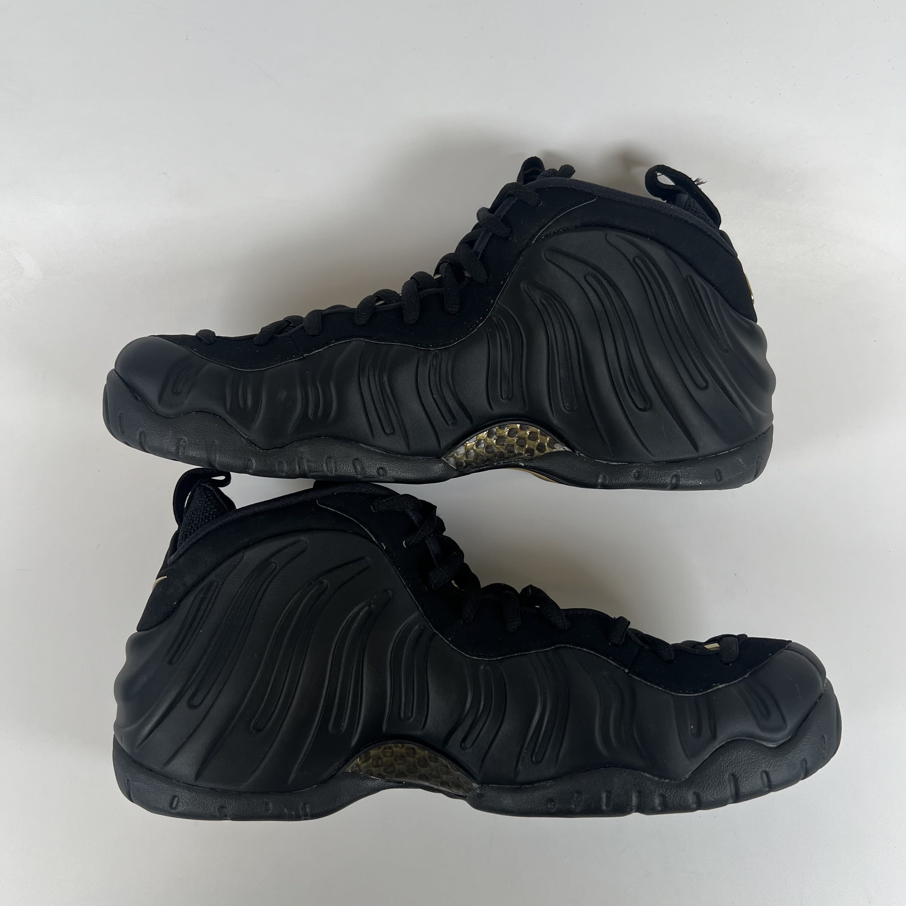 SP7894 Nike Air Foamposite Pro Black Metallic Gold
