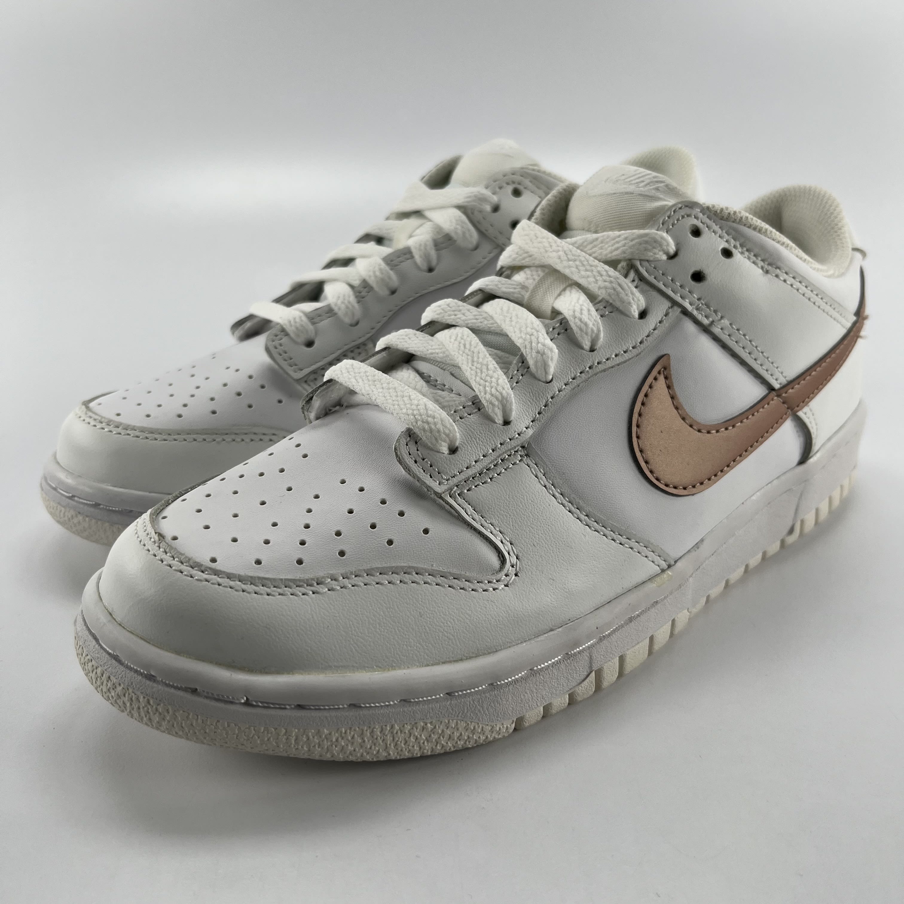 282912 Nike Dunk Low GS 'White Metallic Red Bronze'