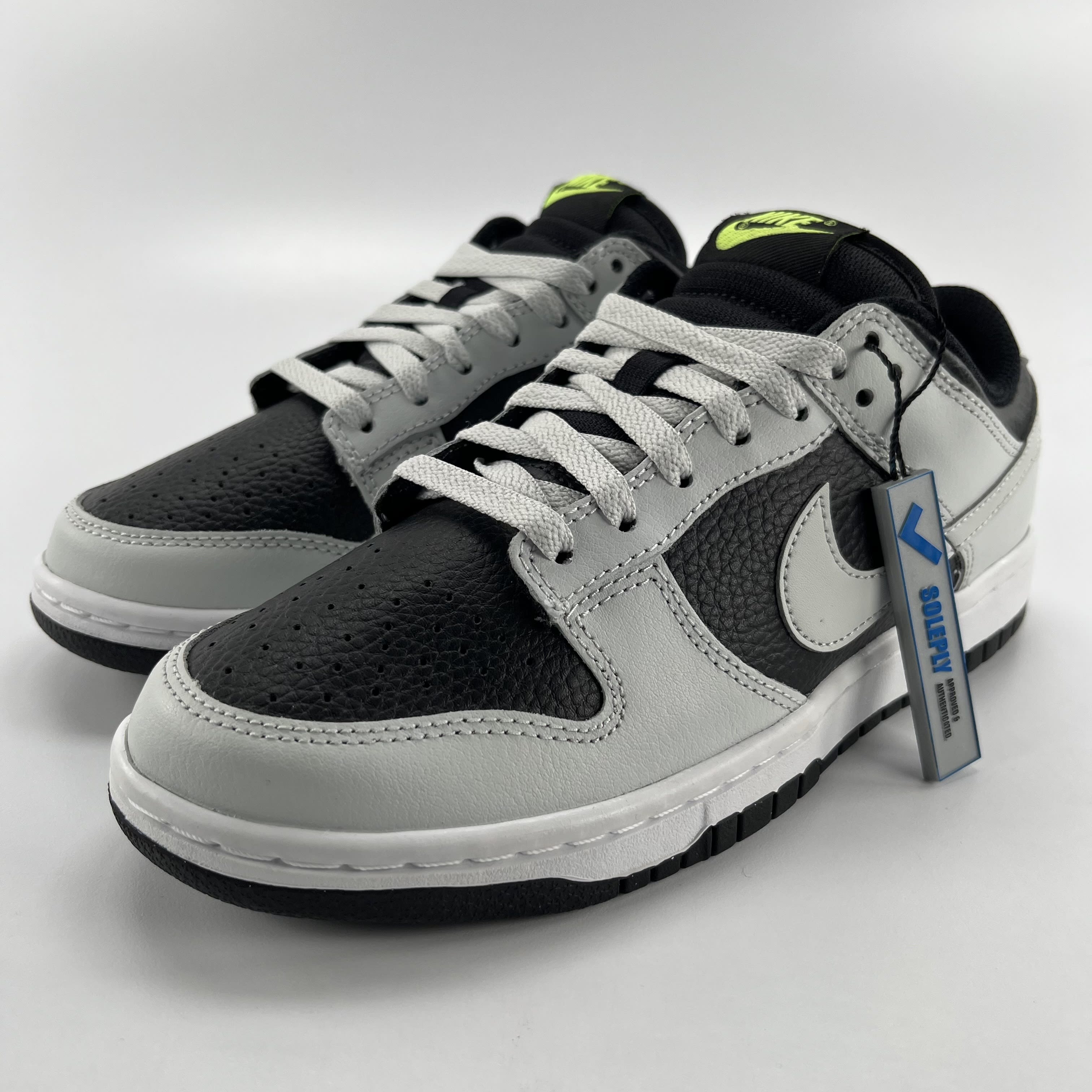 274485 Nike Dunk Low Grey Panda Volt