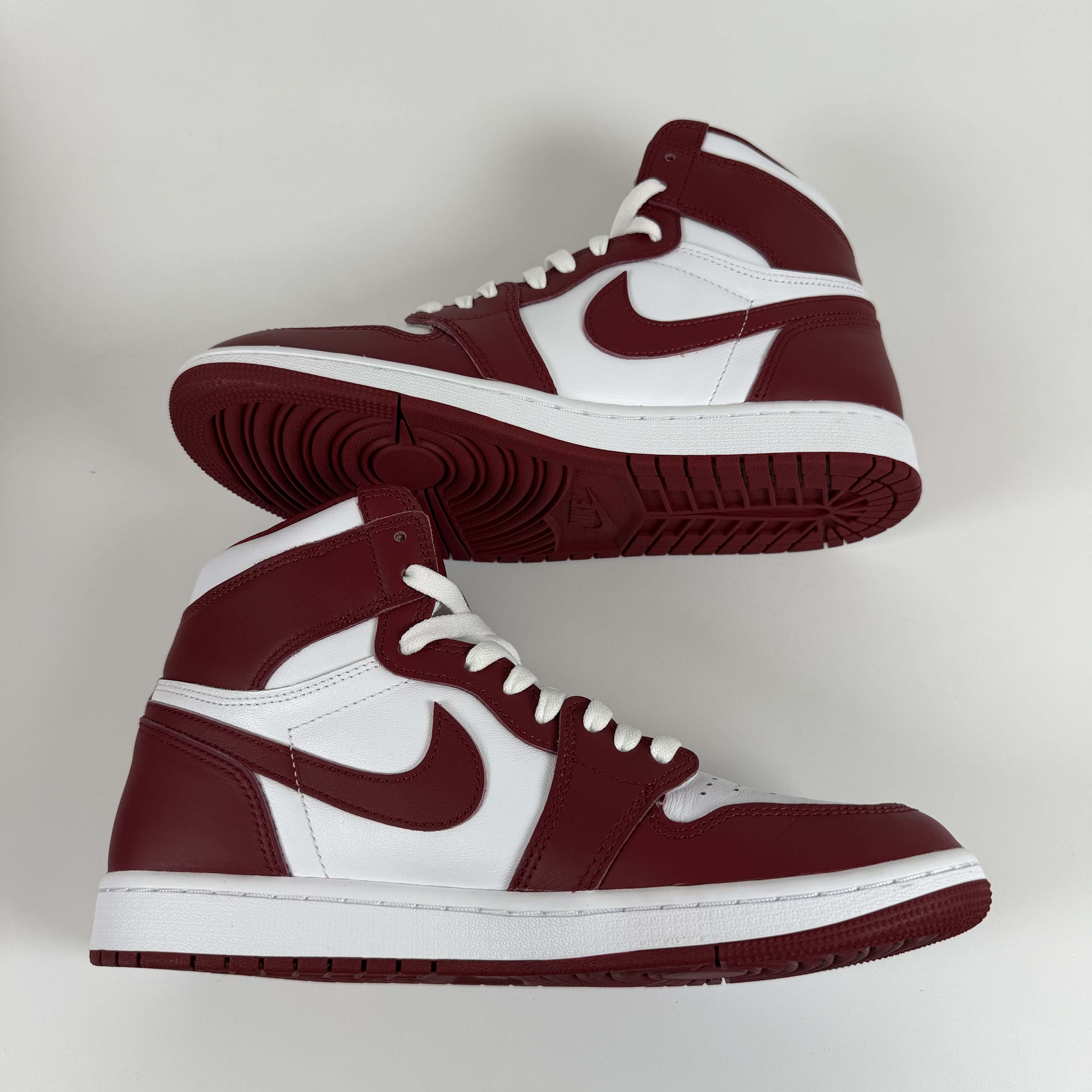 SP9318 Jordan 1 Retro High OG Artisanal Team Red