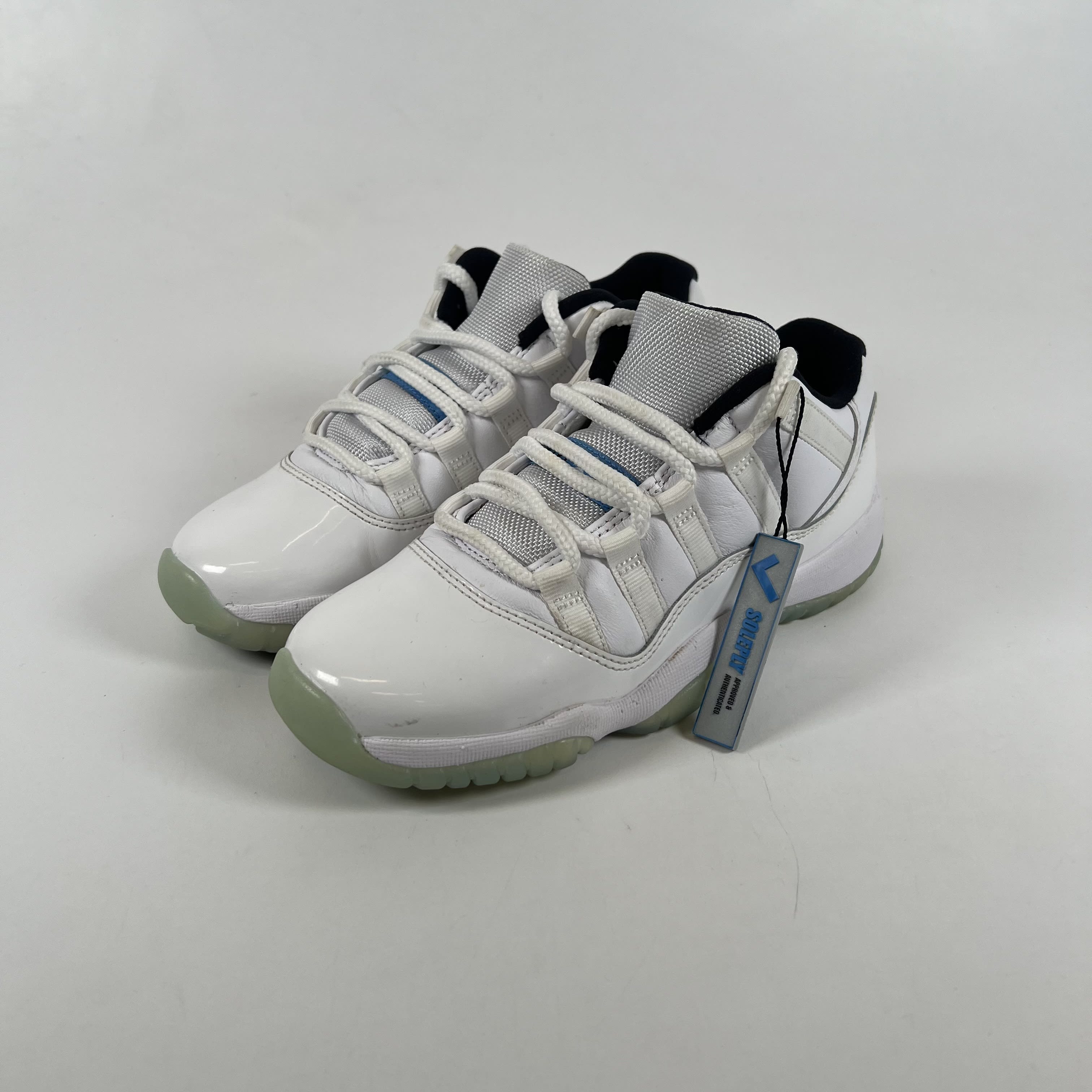 SP7421 Jordan 11 Retro Low Legend Blue (GS)