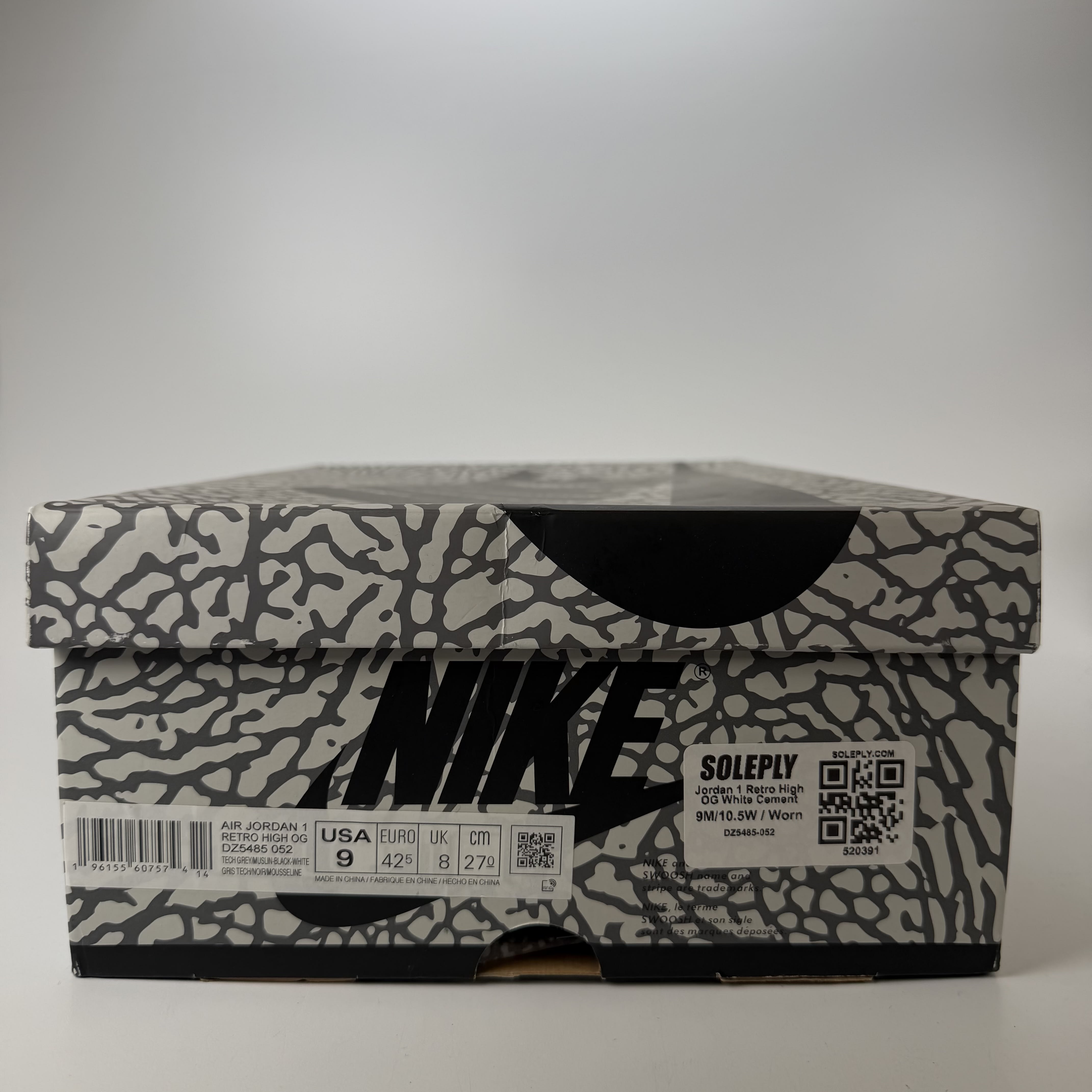 520391 Jordan 1 Retro High OG White Cement