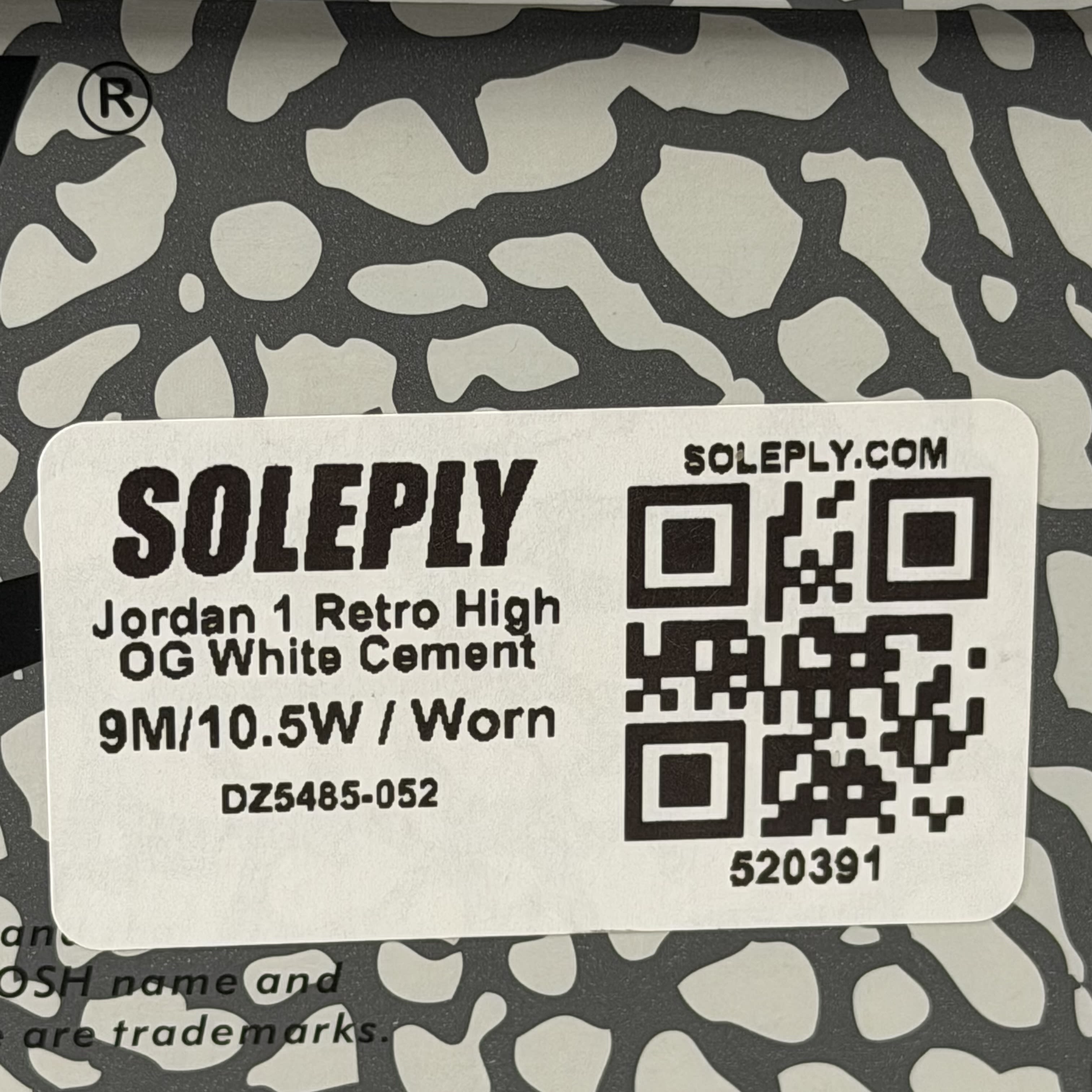 520391 Jordan 1 Retro High OG White Cement