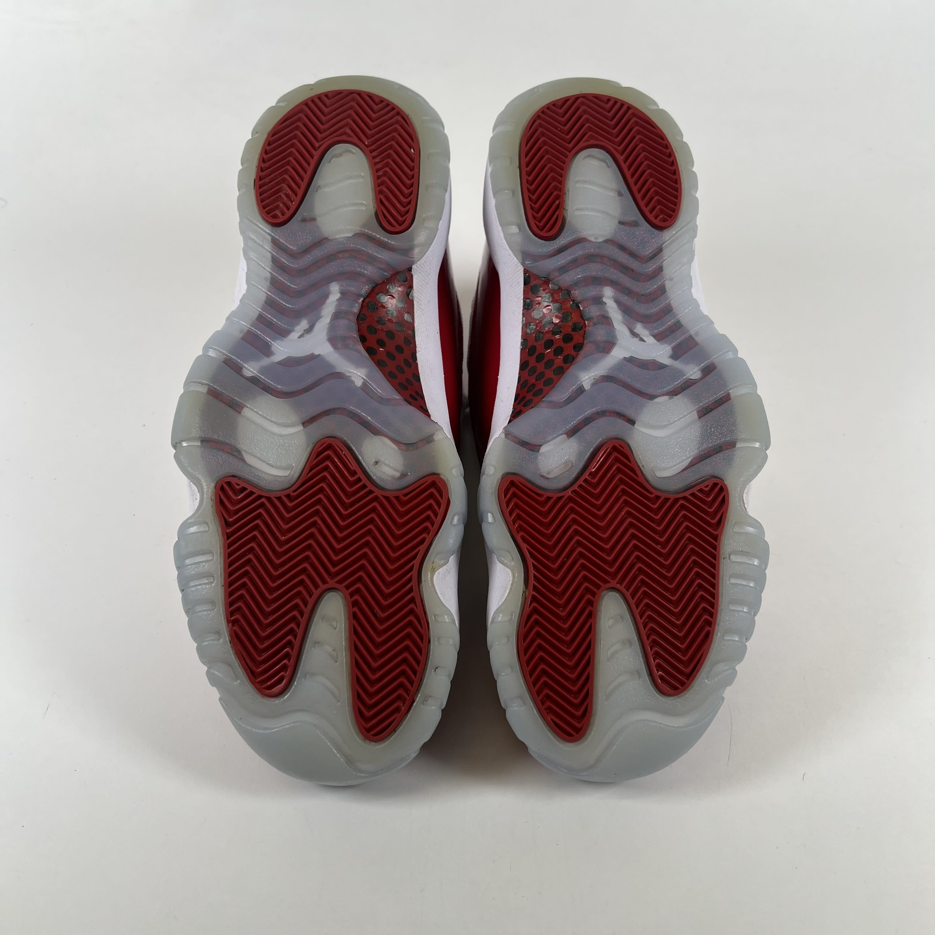 SP8112 Jordan 11 Retro Cherry (2022)