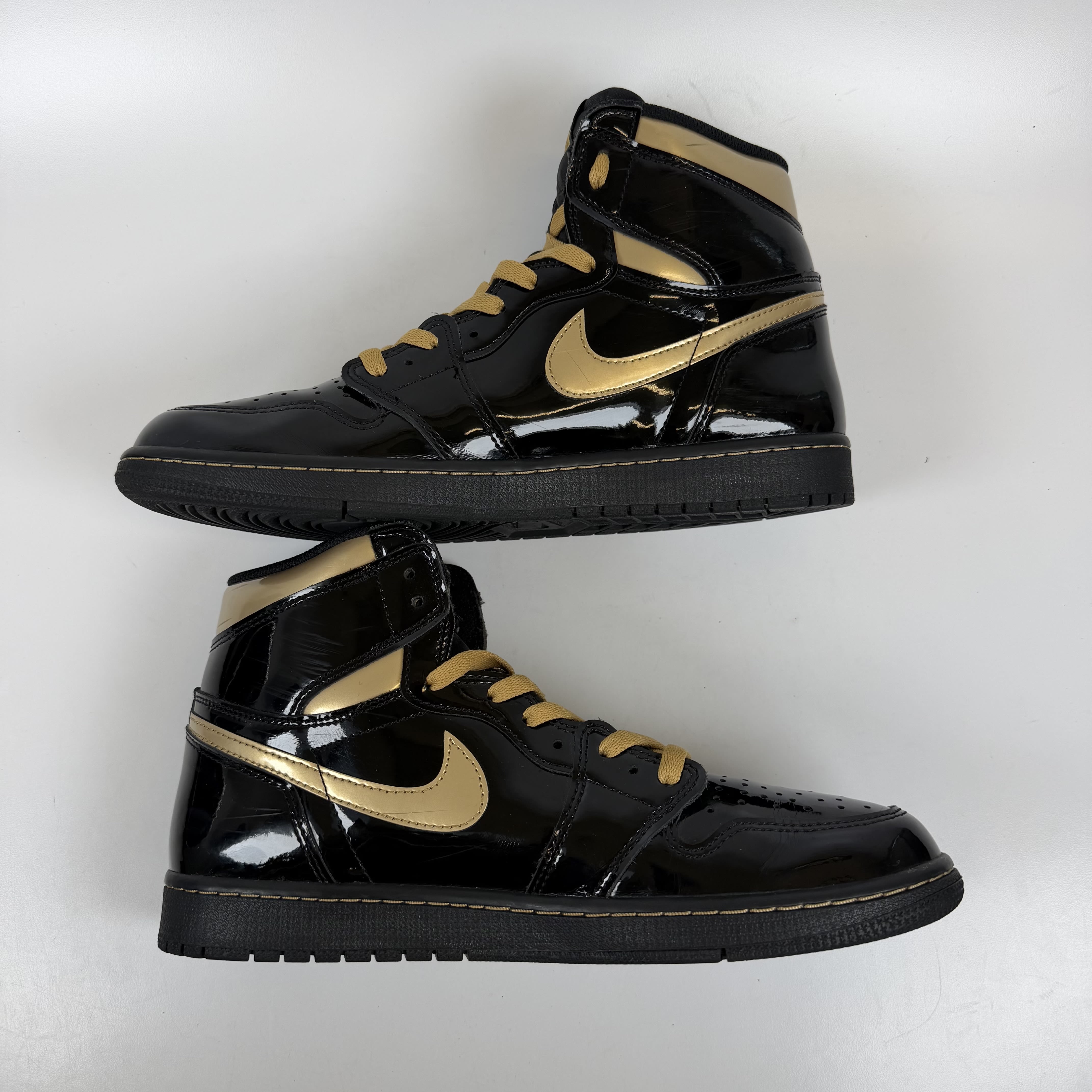 SP11273 Jordan 1 Retro High Black Metallic Gold (2020)