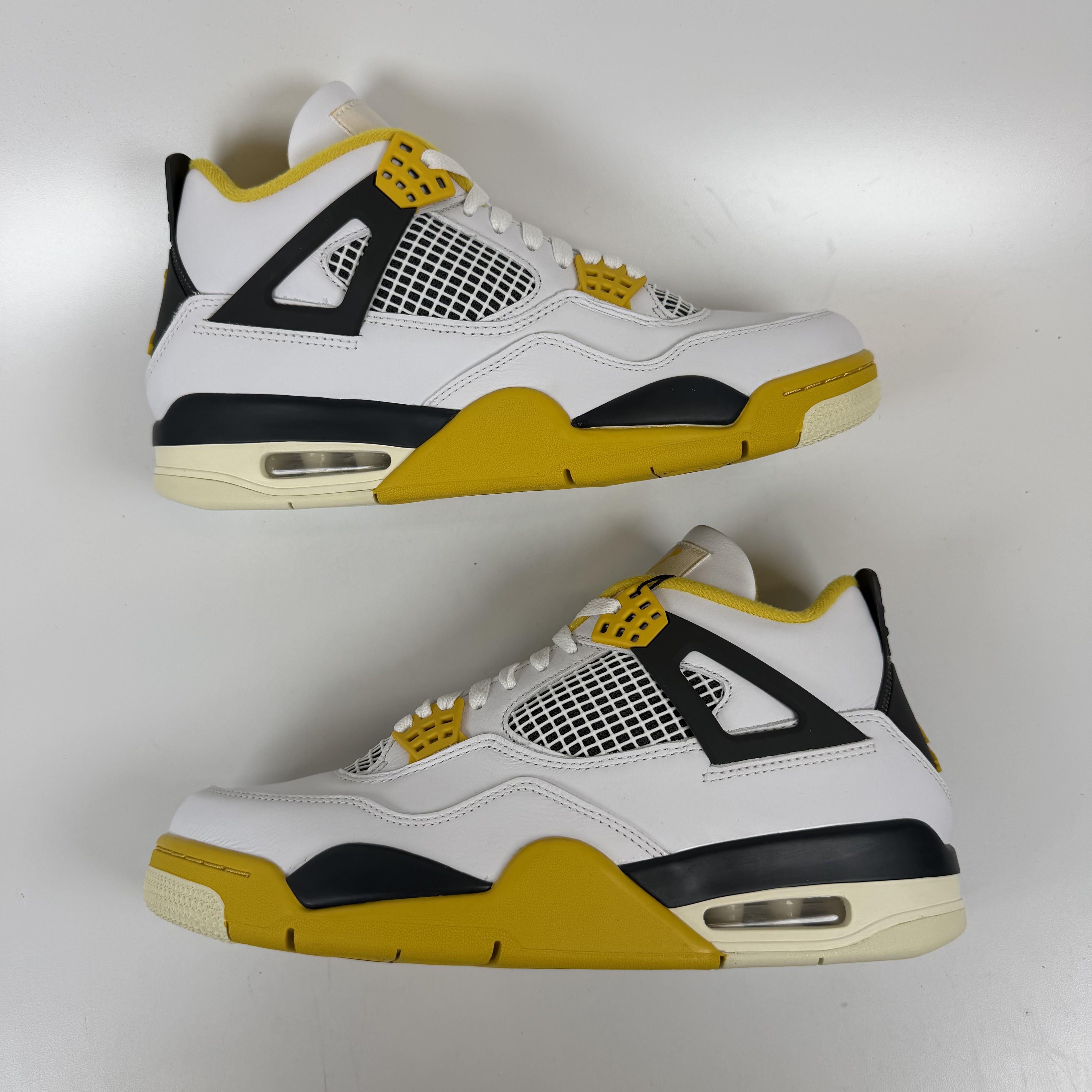SP12776 Jordan 4 Retro Vivid Sulfur (Women's)