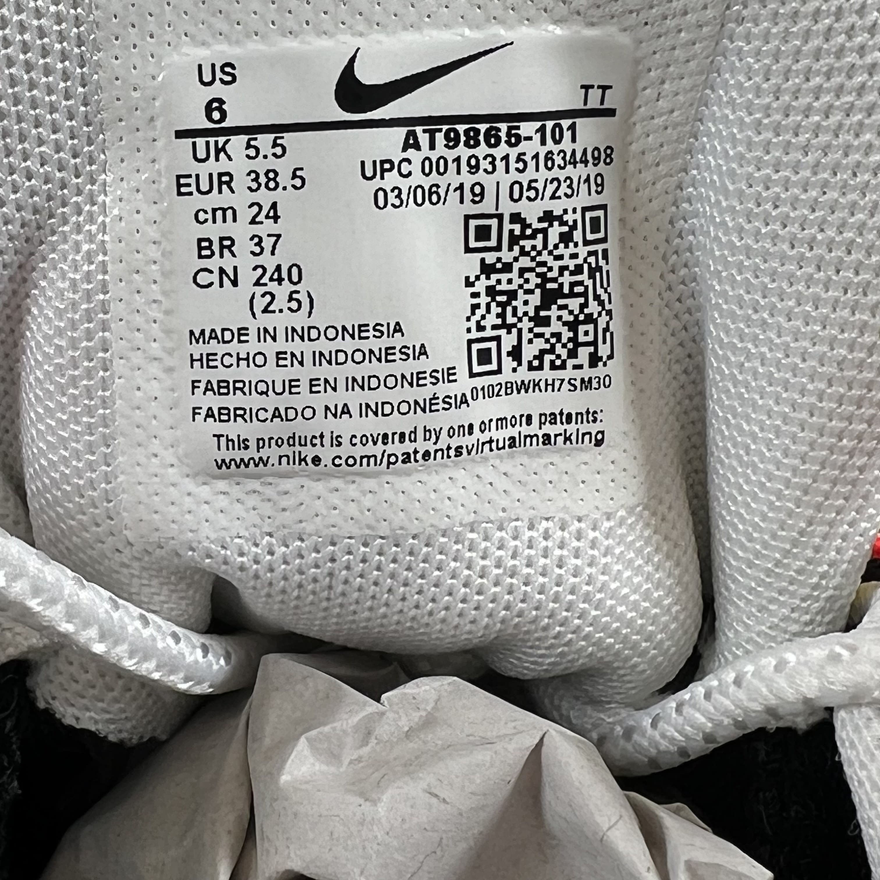 SP7433 Nike Air Max 95 Black Crimson Yellow