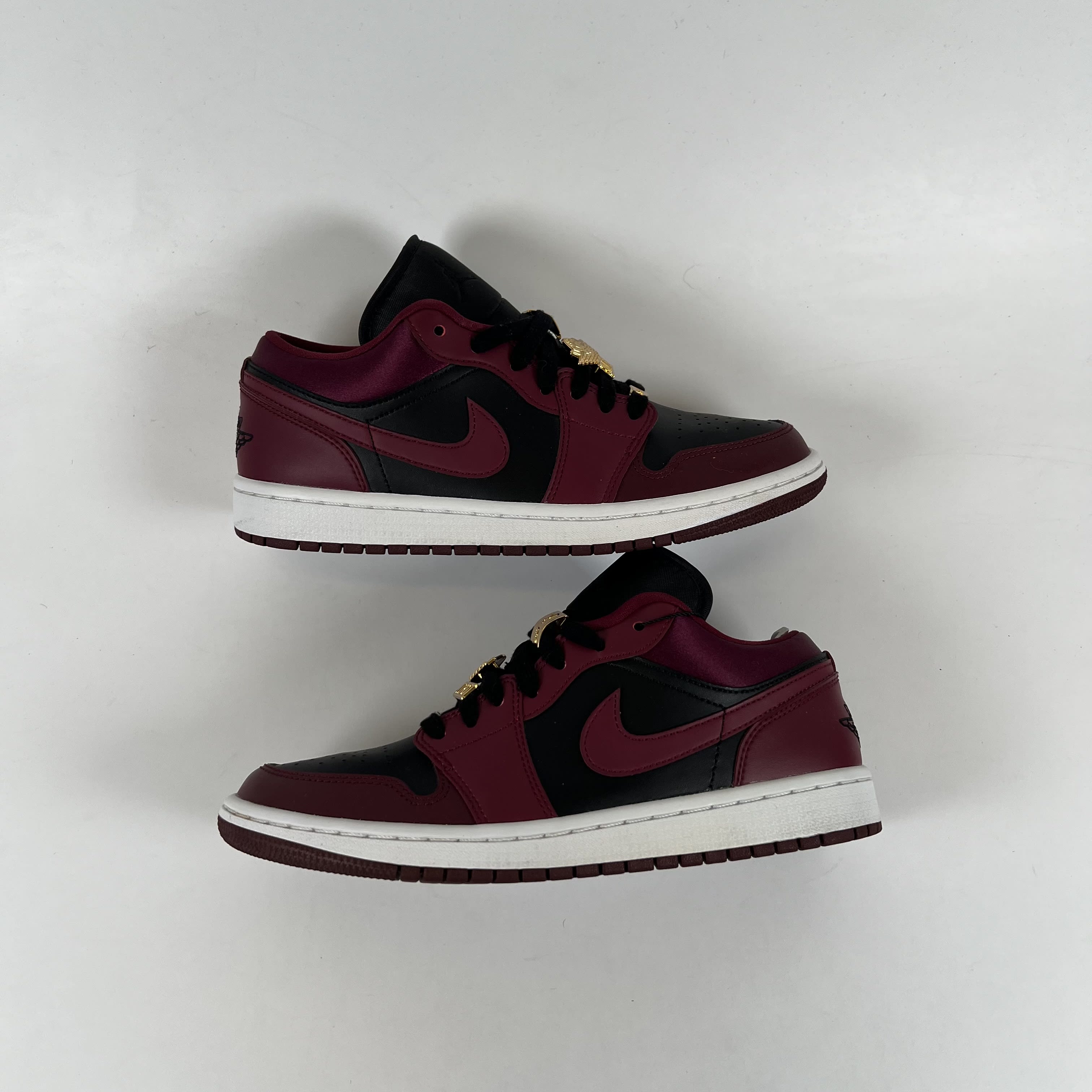 SP10018 Jordan 1 Low Dark Beetroot Black (Women's)