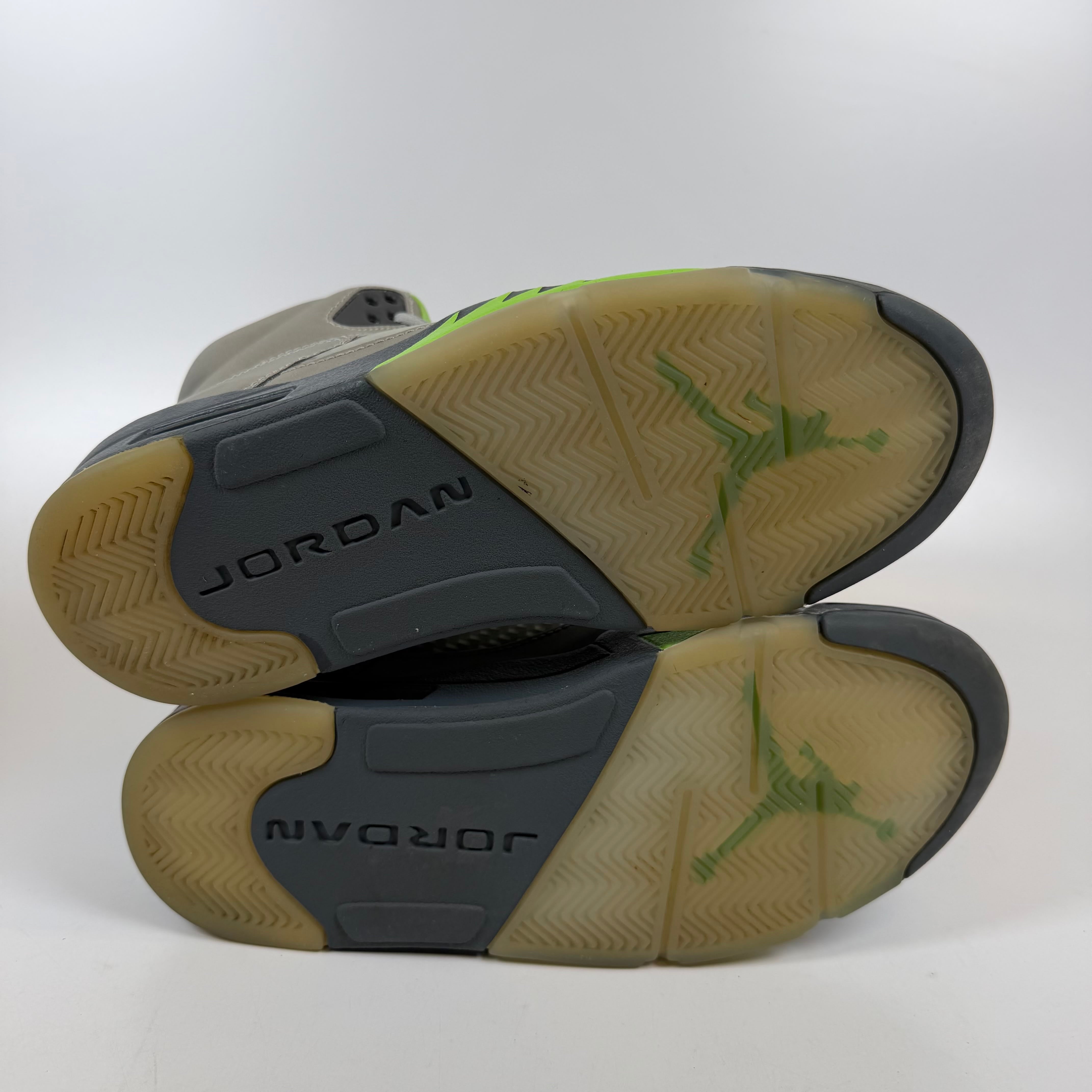 SP11263 Jordan 5 Retro Green Bean (2022)