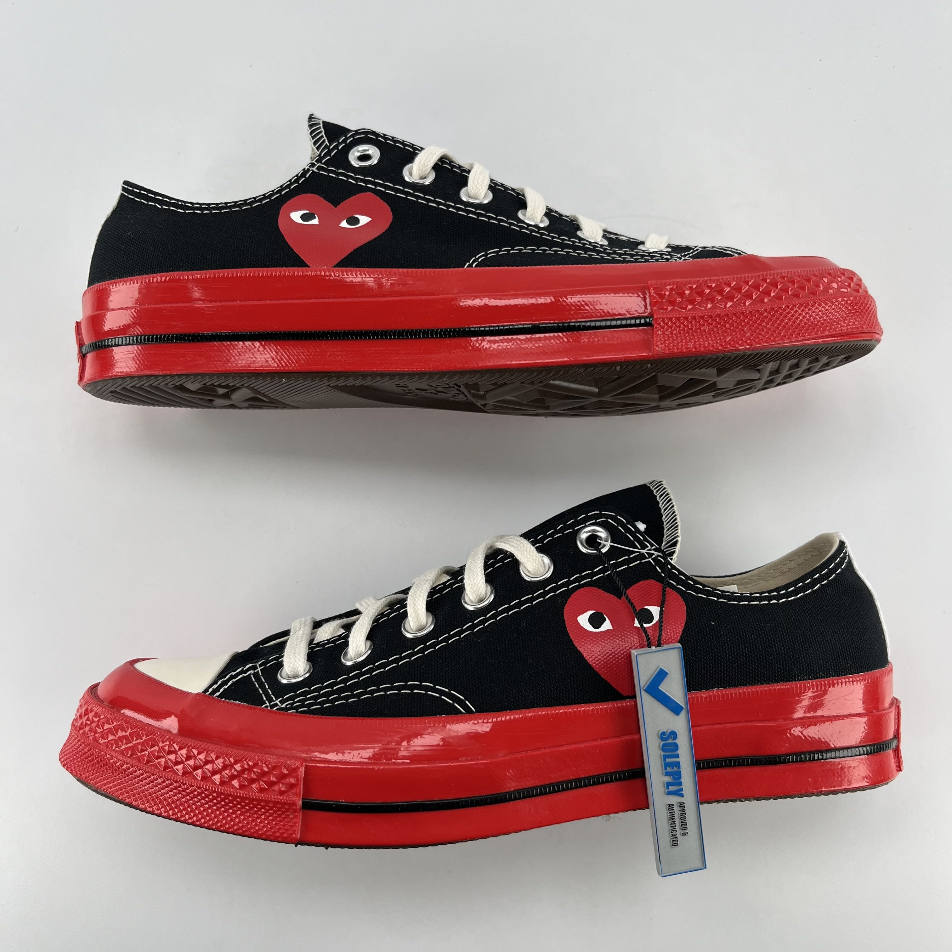 588835 Comme des Garcons PLAY Converse Chuck Taylor All Star 70 Ox Black Red Midsole